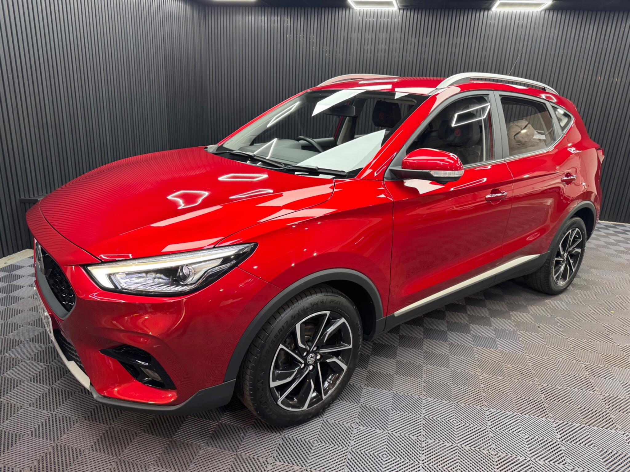 MG ZS view 25