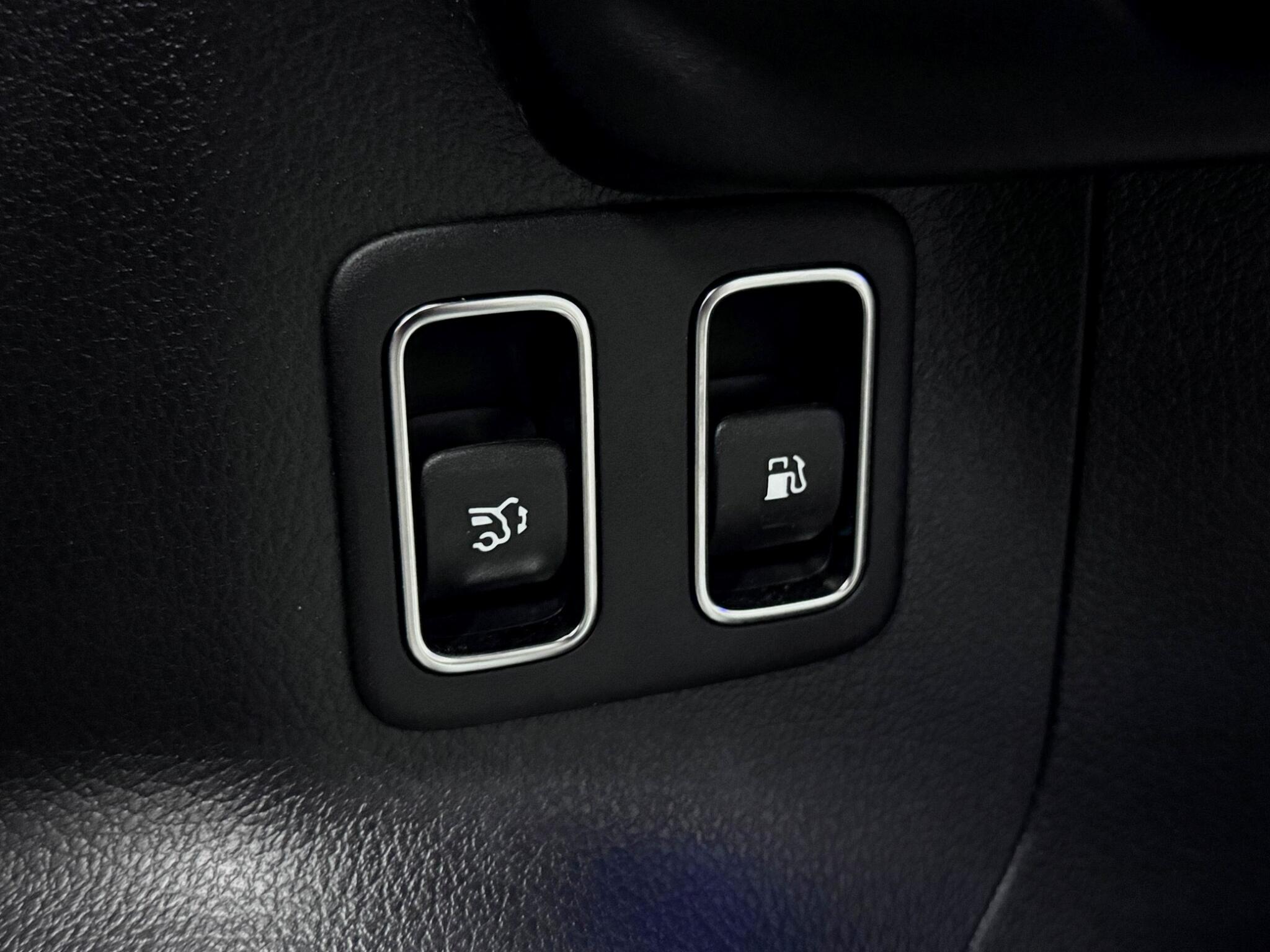 Mercedes-Benz Gla view 13