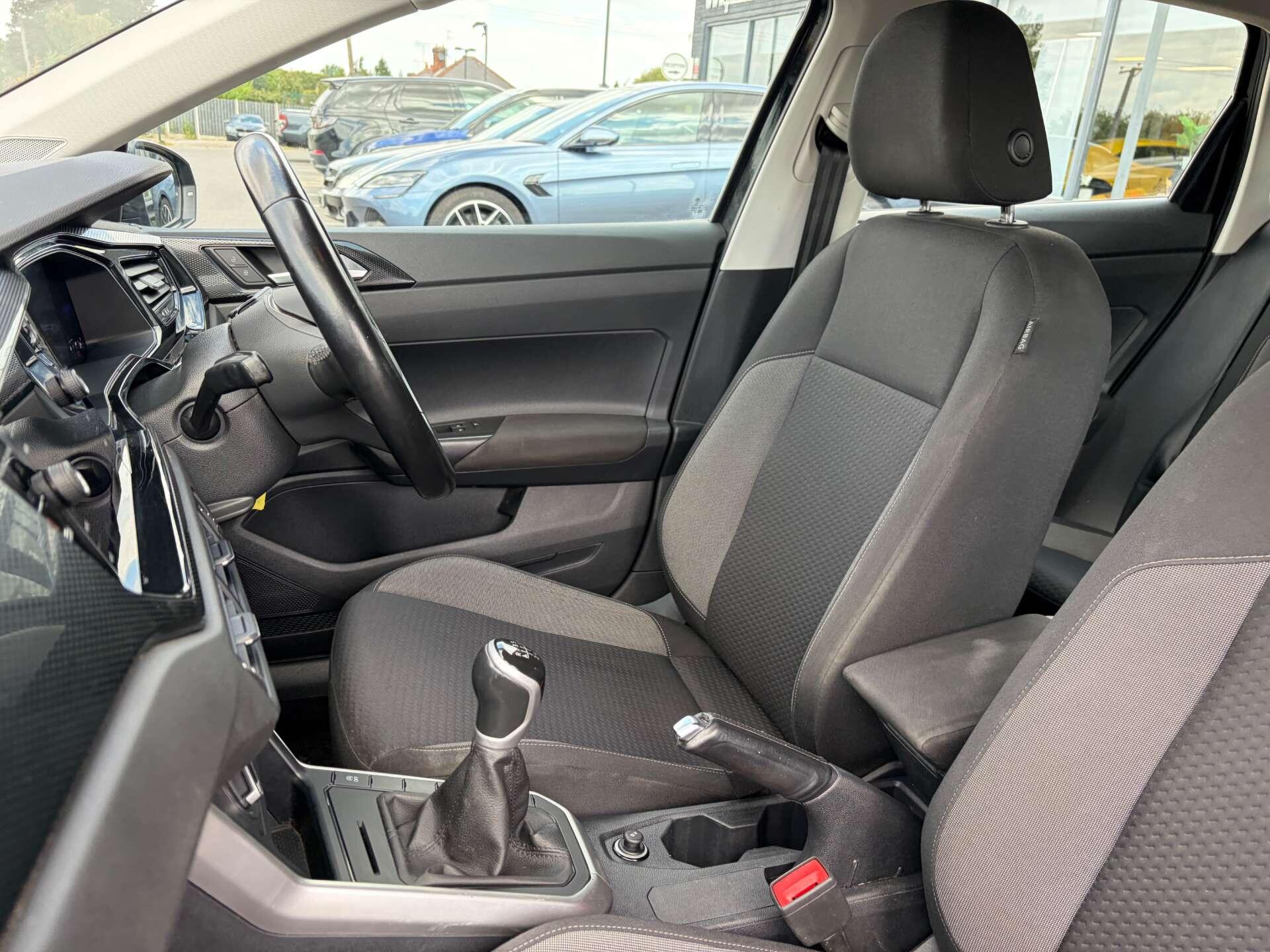 Volkswagen Polo view 18