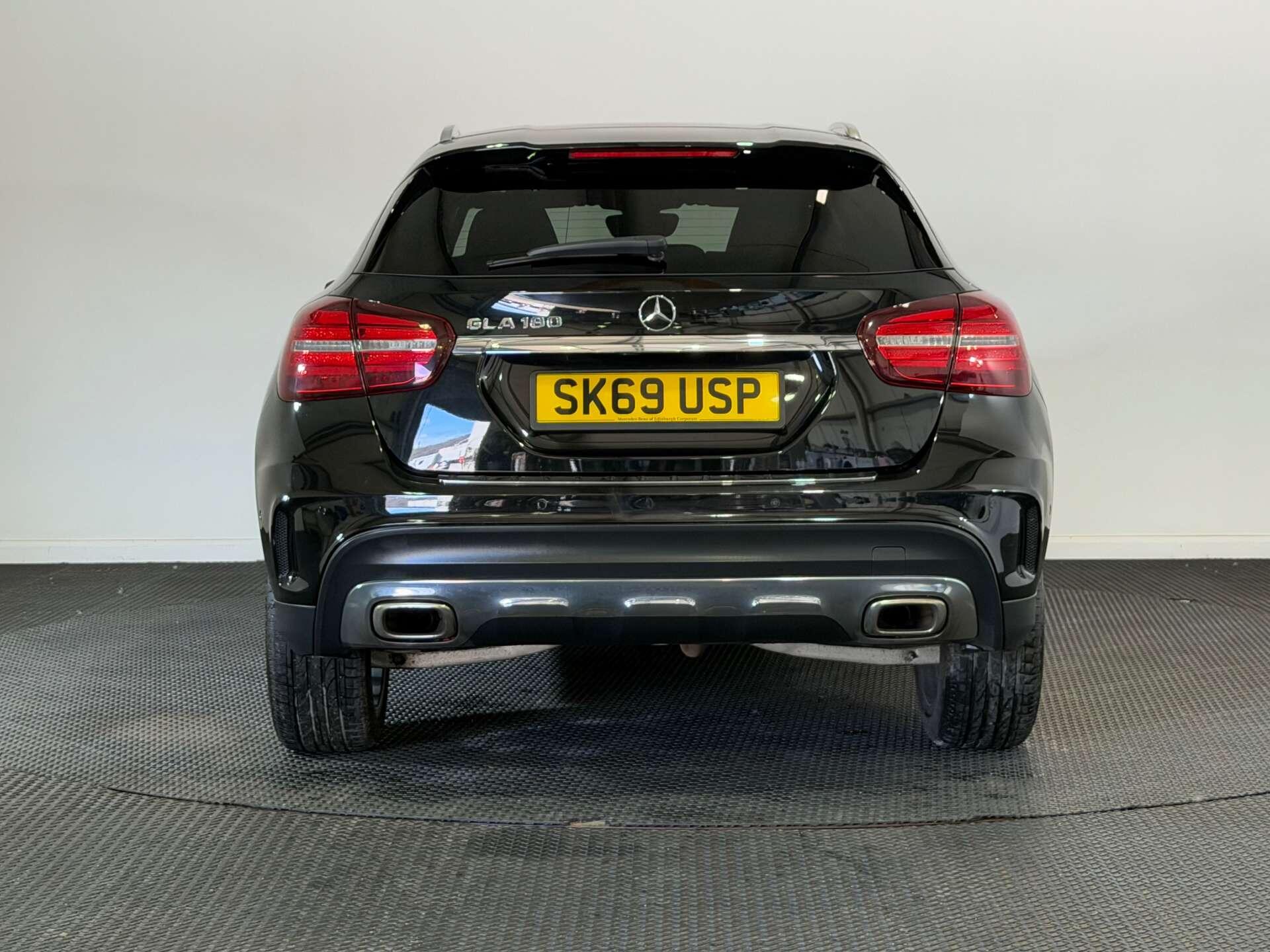 Mercedes-Benz GLA view 6