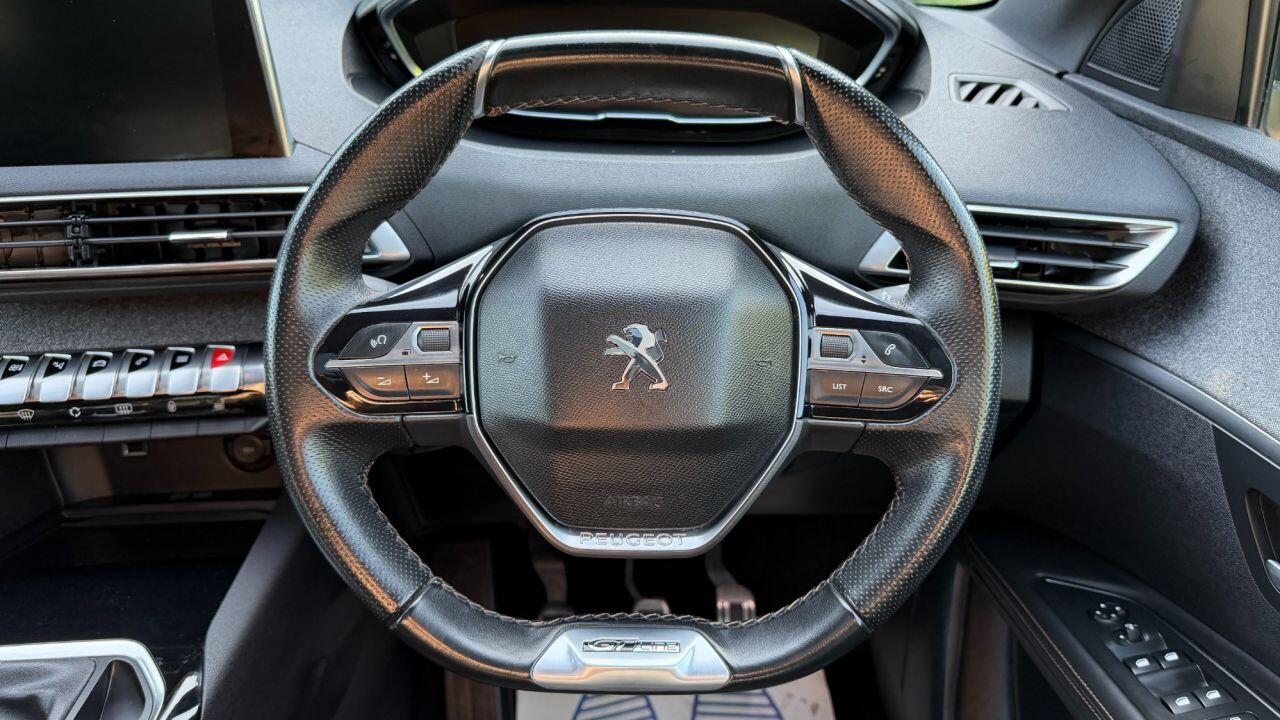 Peugeot 3008 view 16