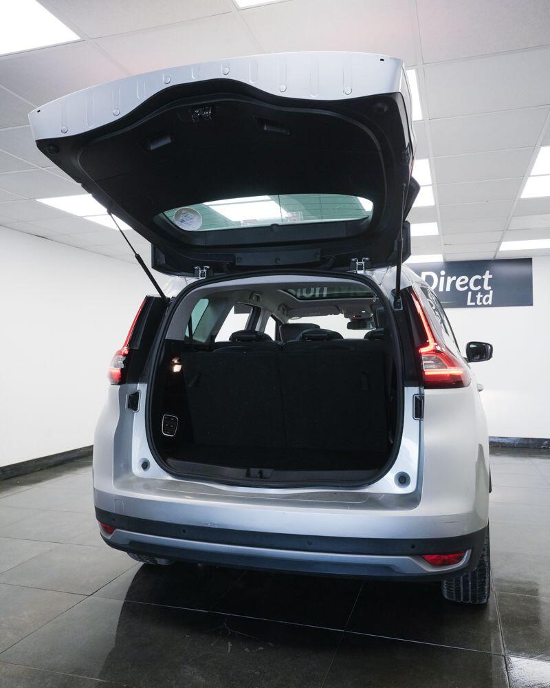 Renault Grand Scenic view 7
