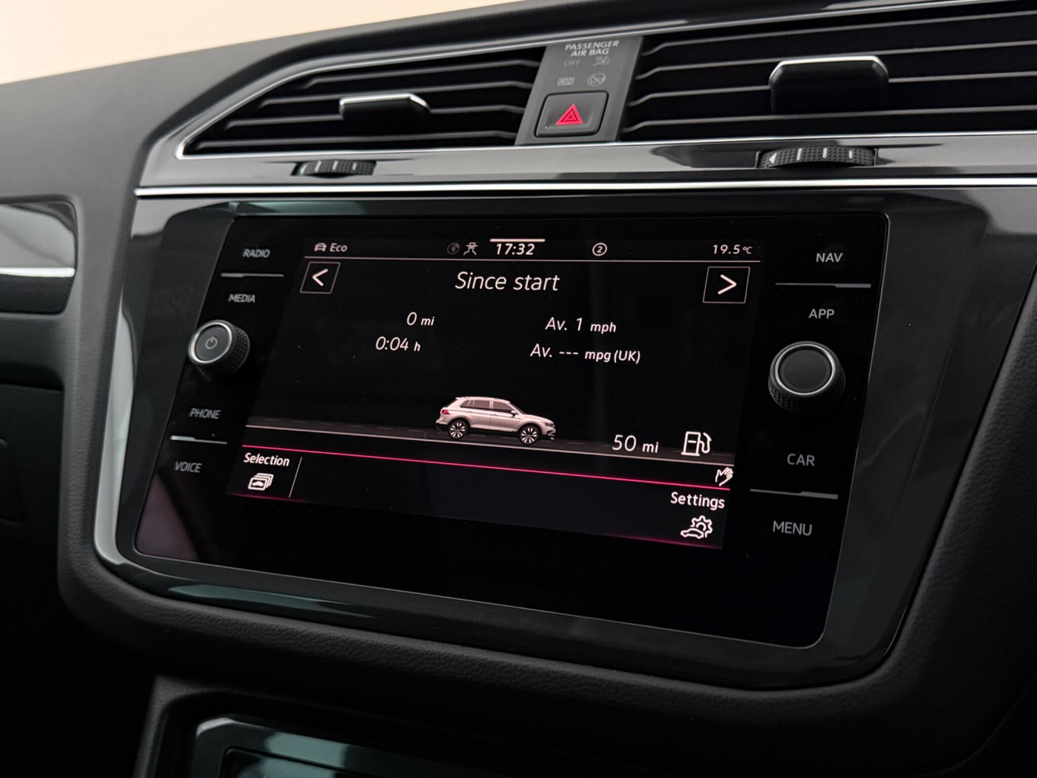 Volkswagen Tiguan view 27