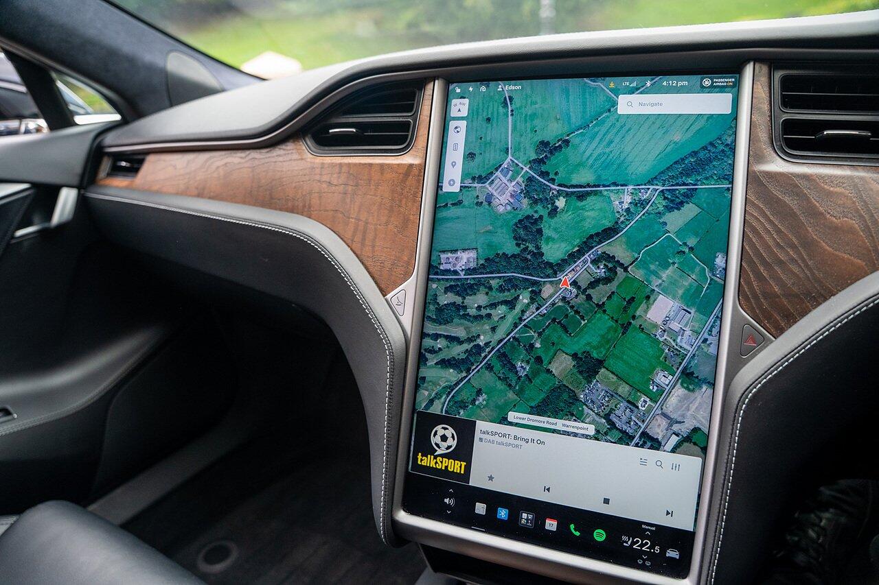 Tesla Model S view 51