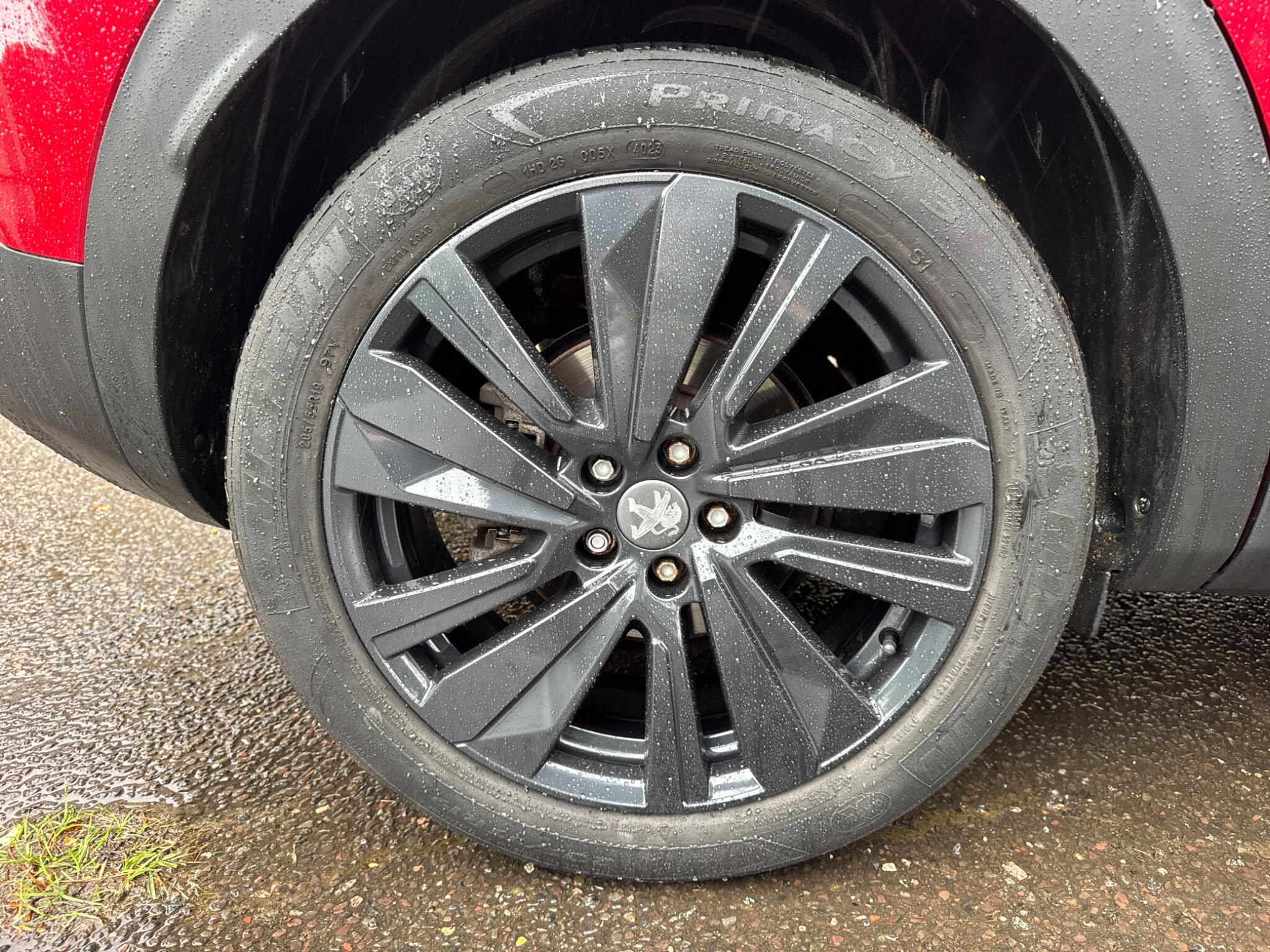Peugeot 3008 view 45