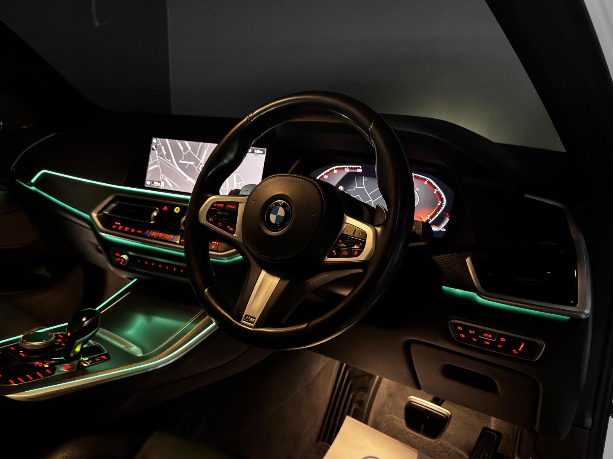 BMW X5 view 10