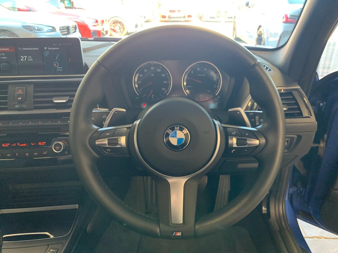 BMW 1 Series view 40