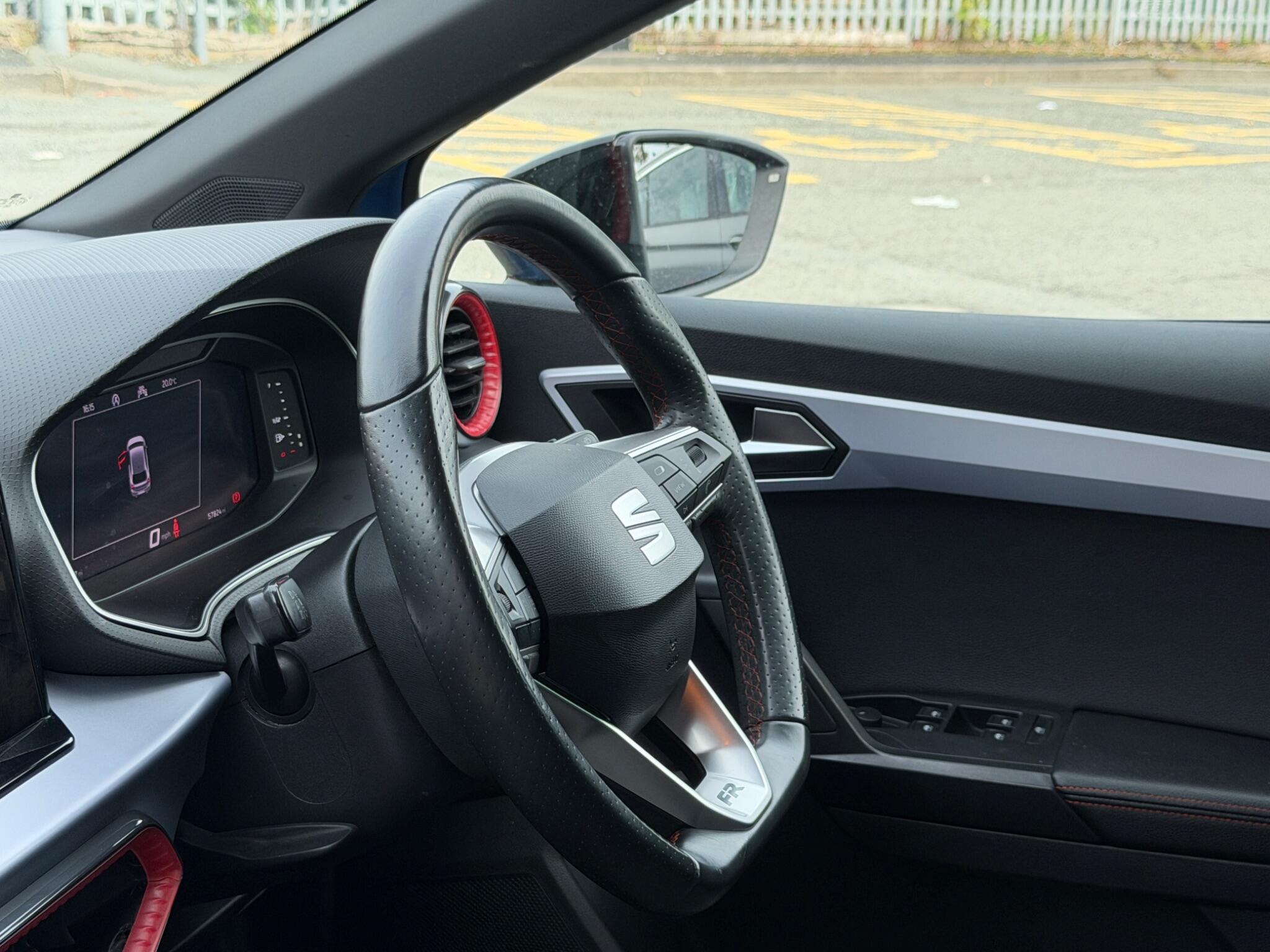 Seat Ibiza view 4