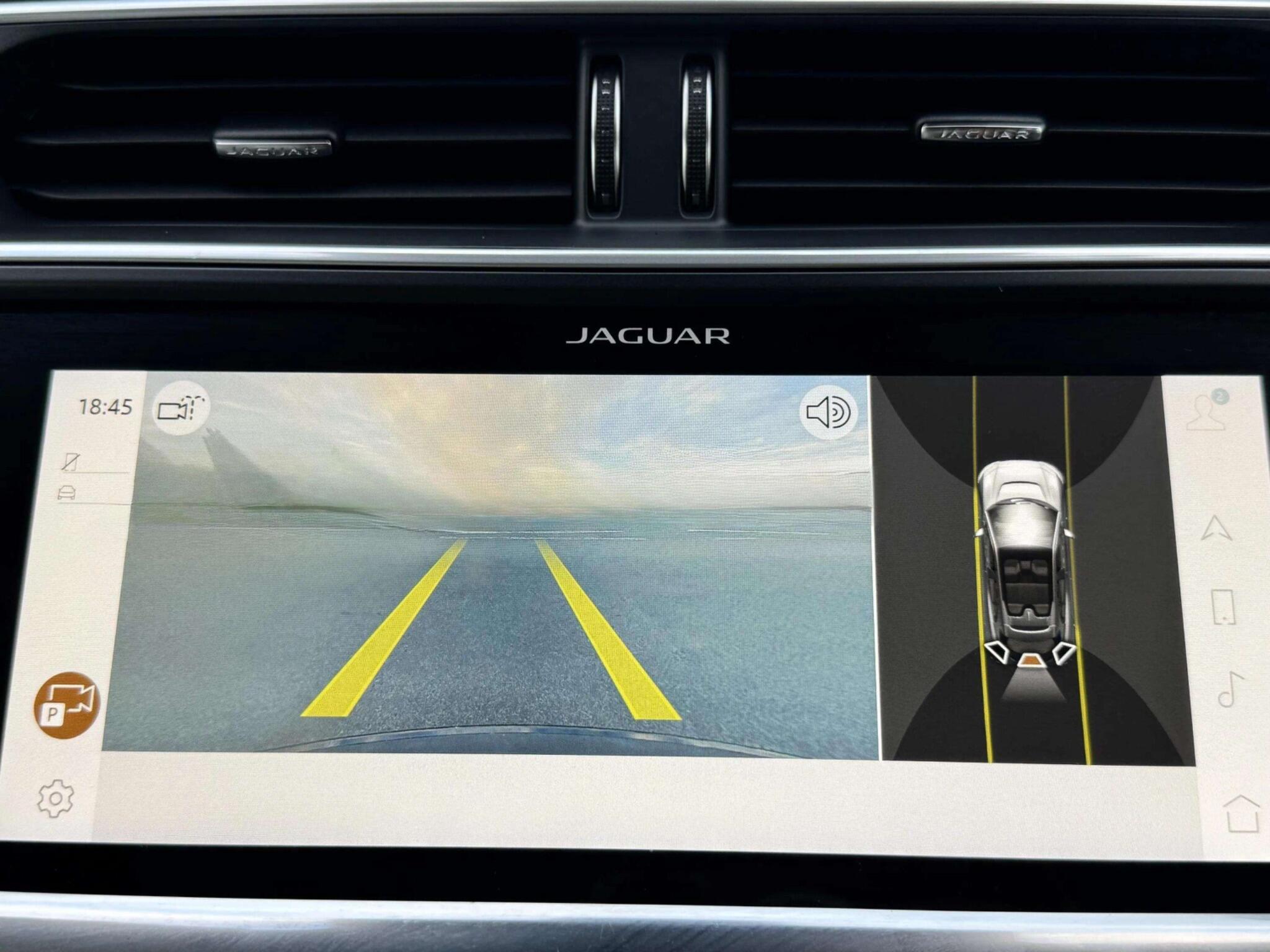 Jaguar I-Pace view 7