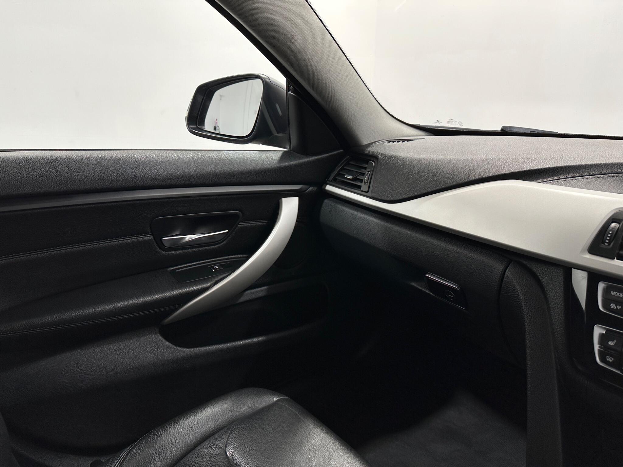 BMW 4 Series Gran Coupe view 27