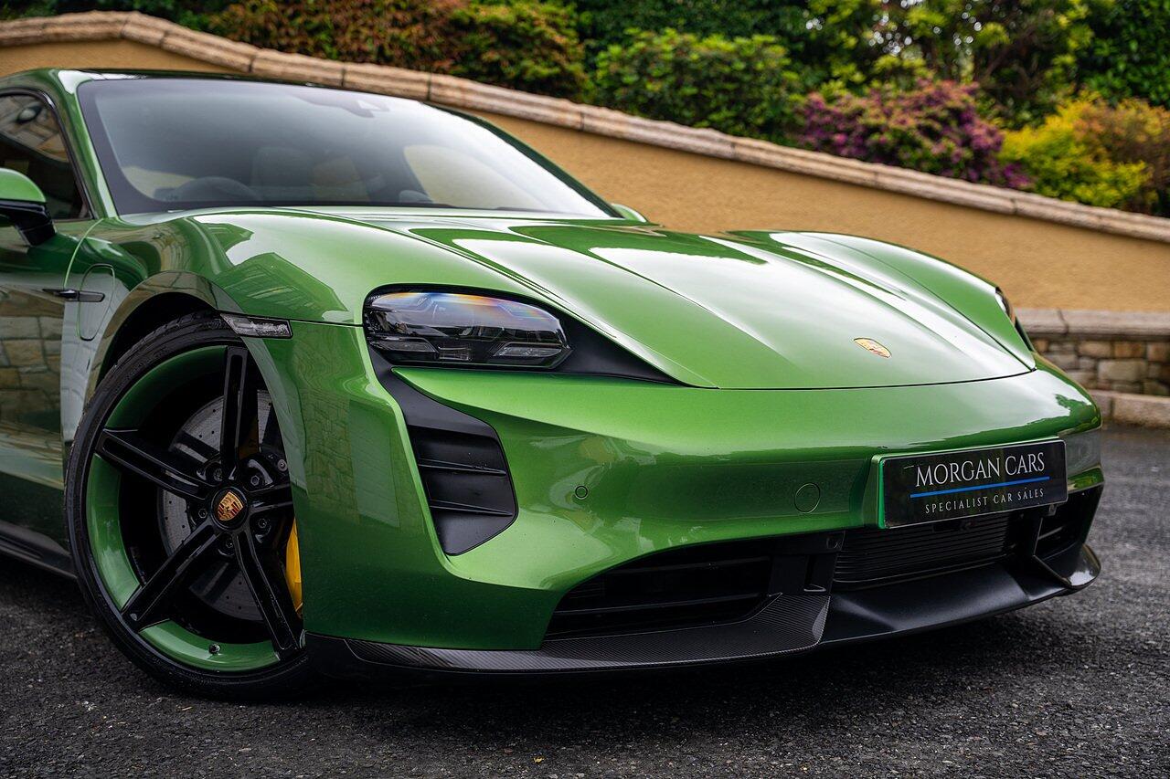 Porsche Taycan view 24