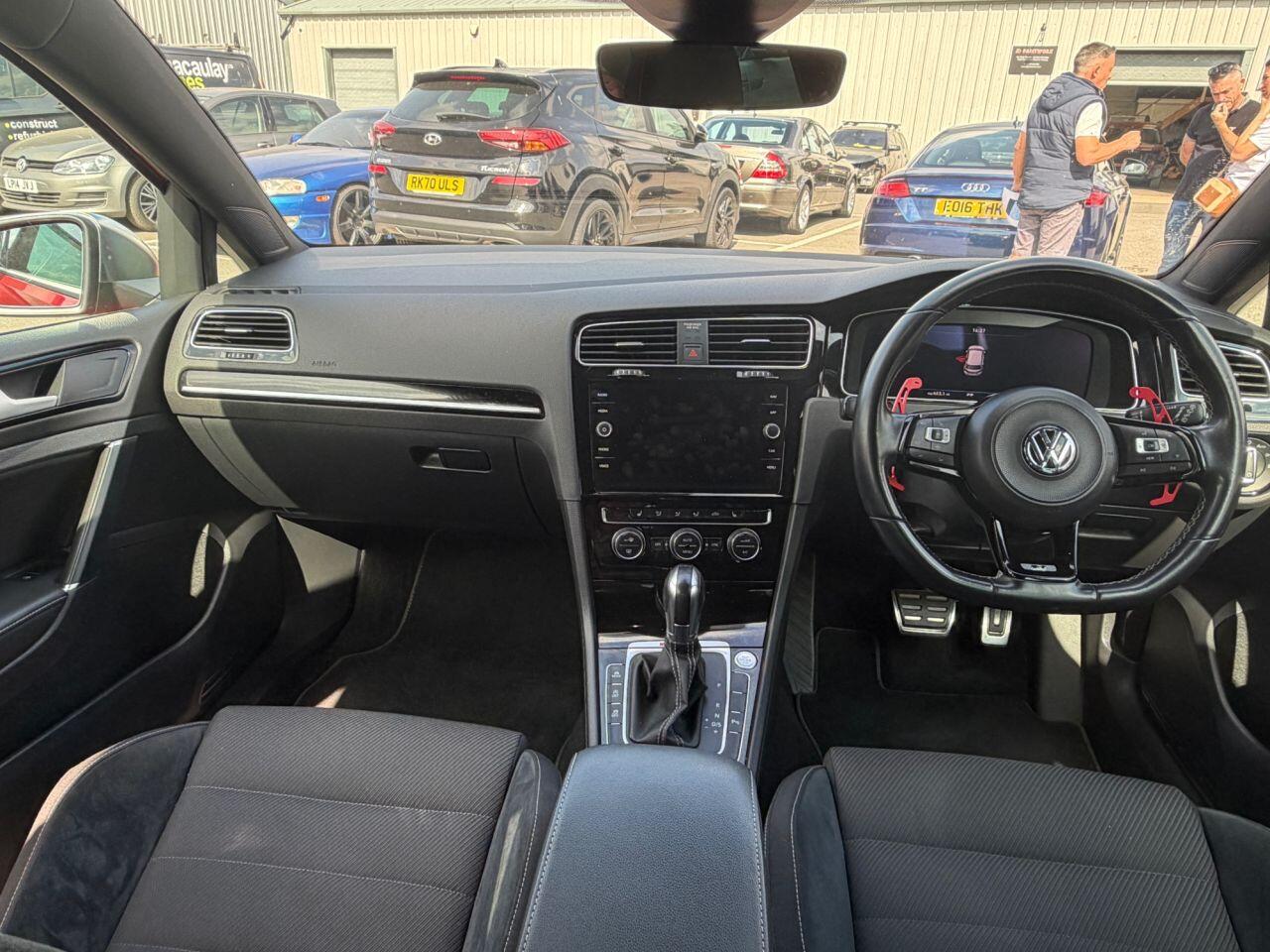 Volkswagen Golf view 8