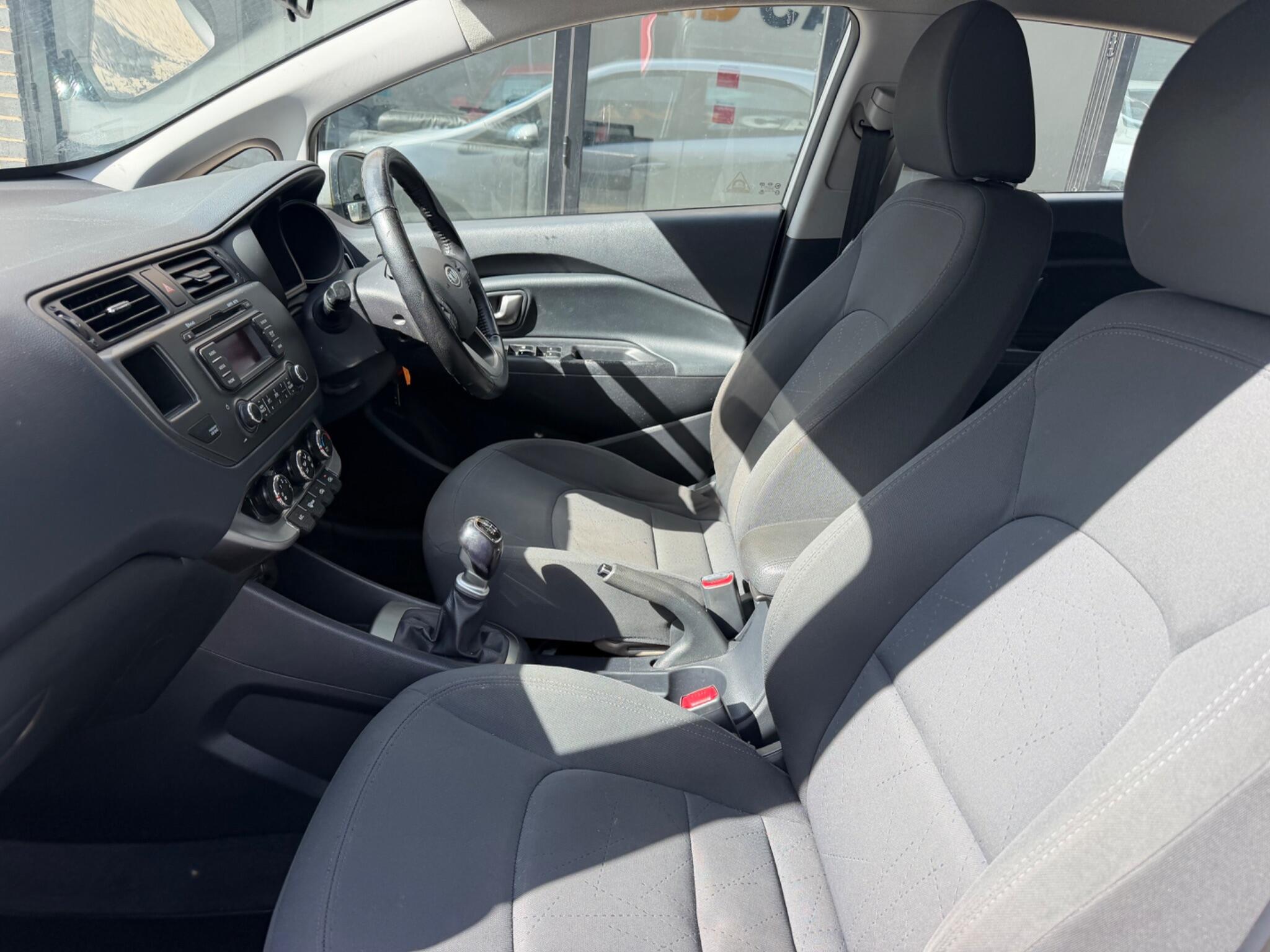 Kia Rio view 15
