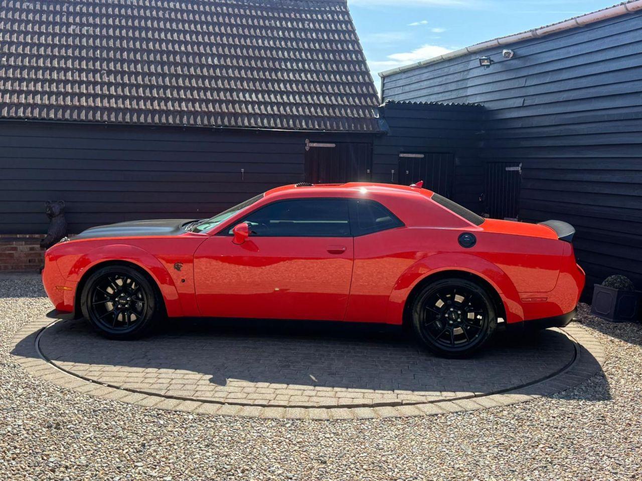 Dodge Challenger view 6