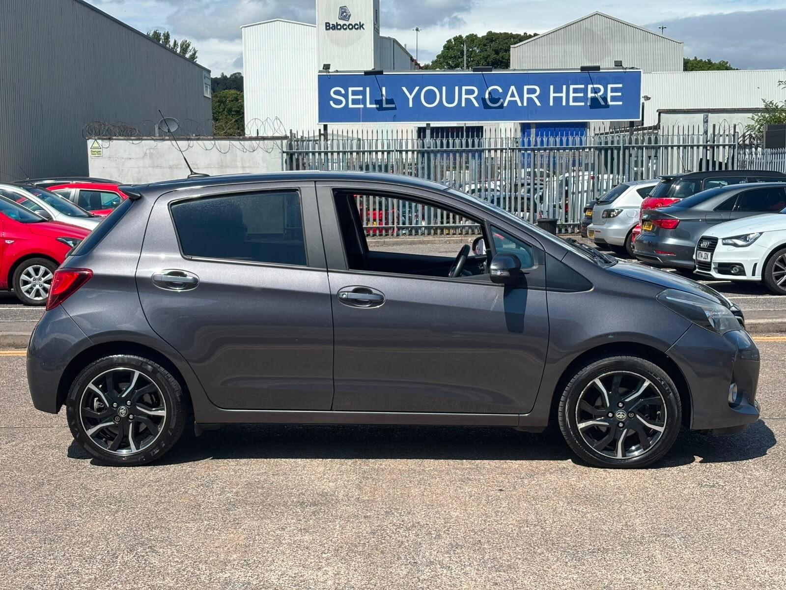 Toyota Yaris view 18