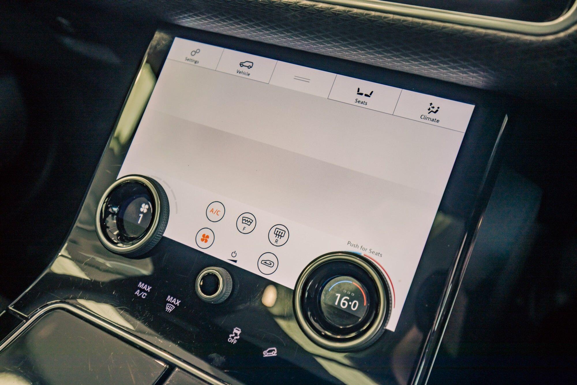 Land Rover Range Rover Velar view 19