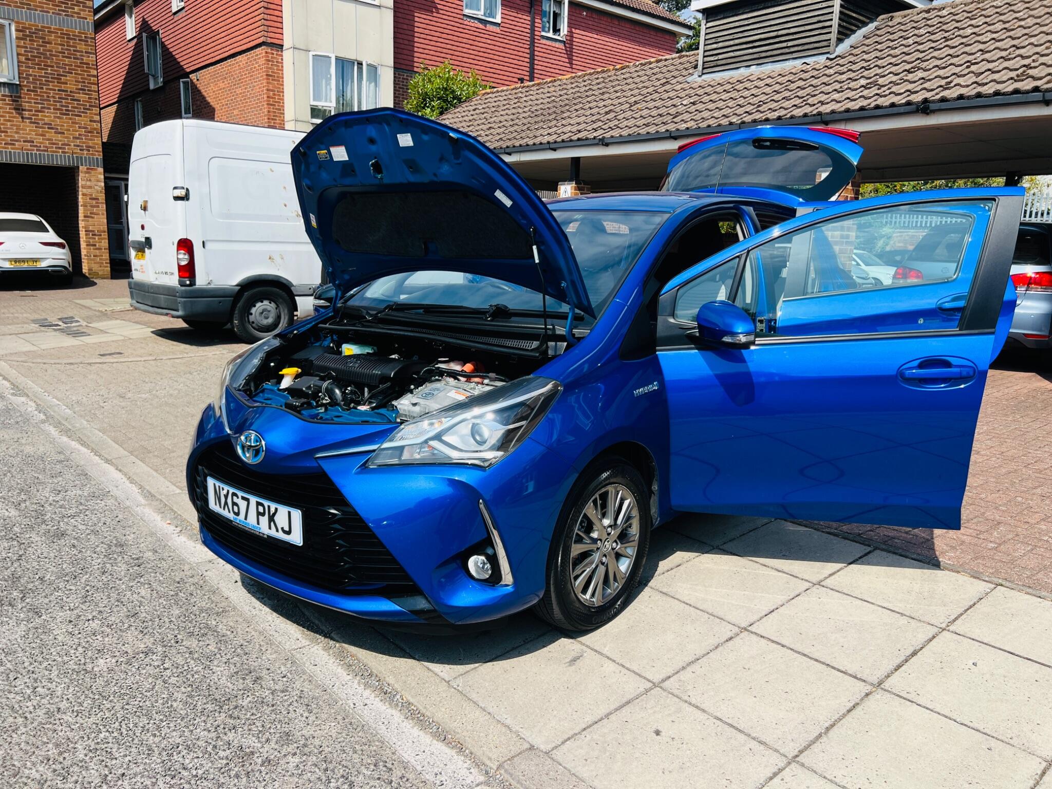 Toyota Yaris view 72