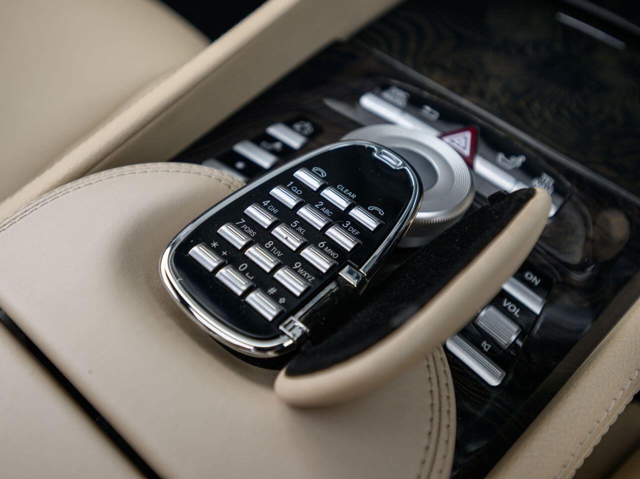 Mercedes-Benz CL view 30
