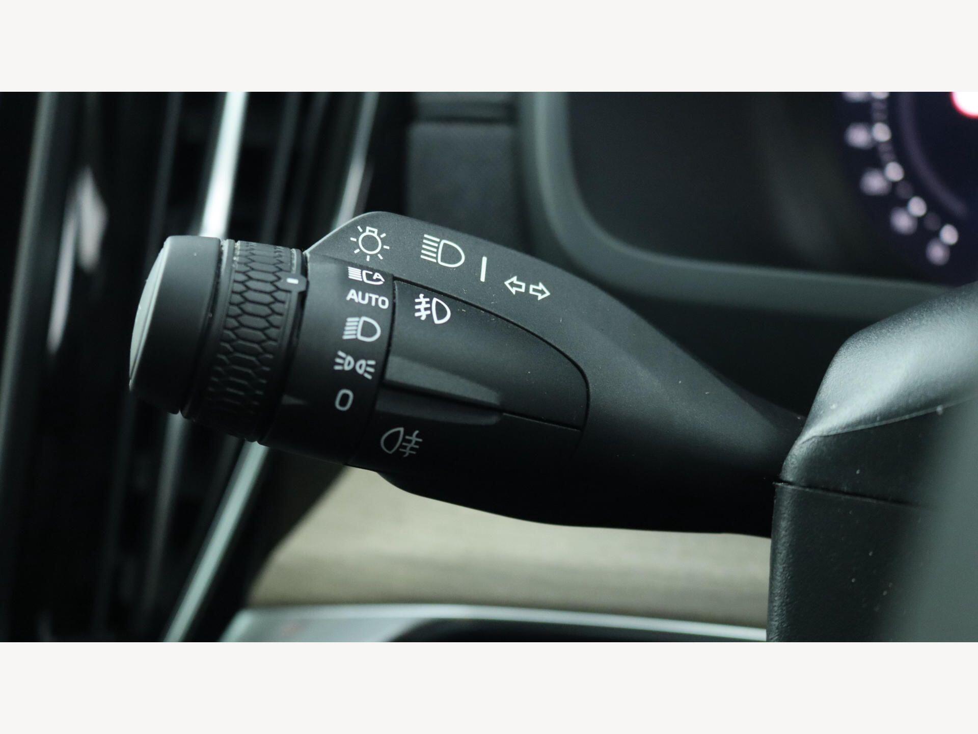 Volvo XC90 view 22