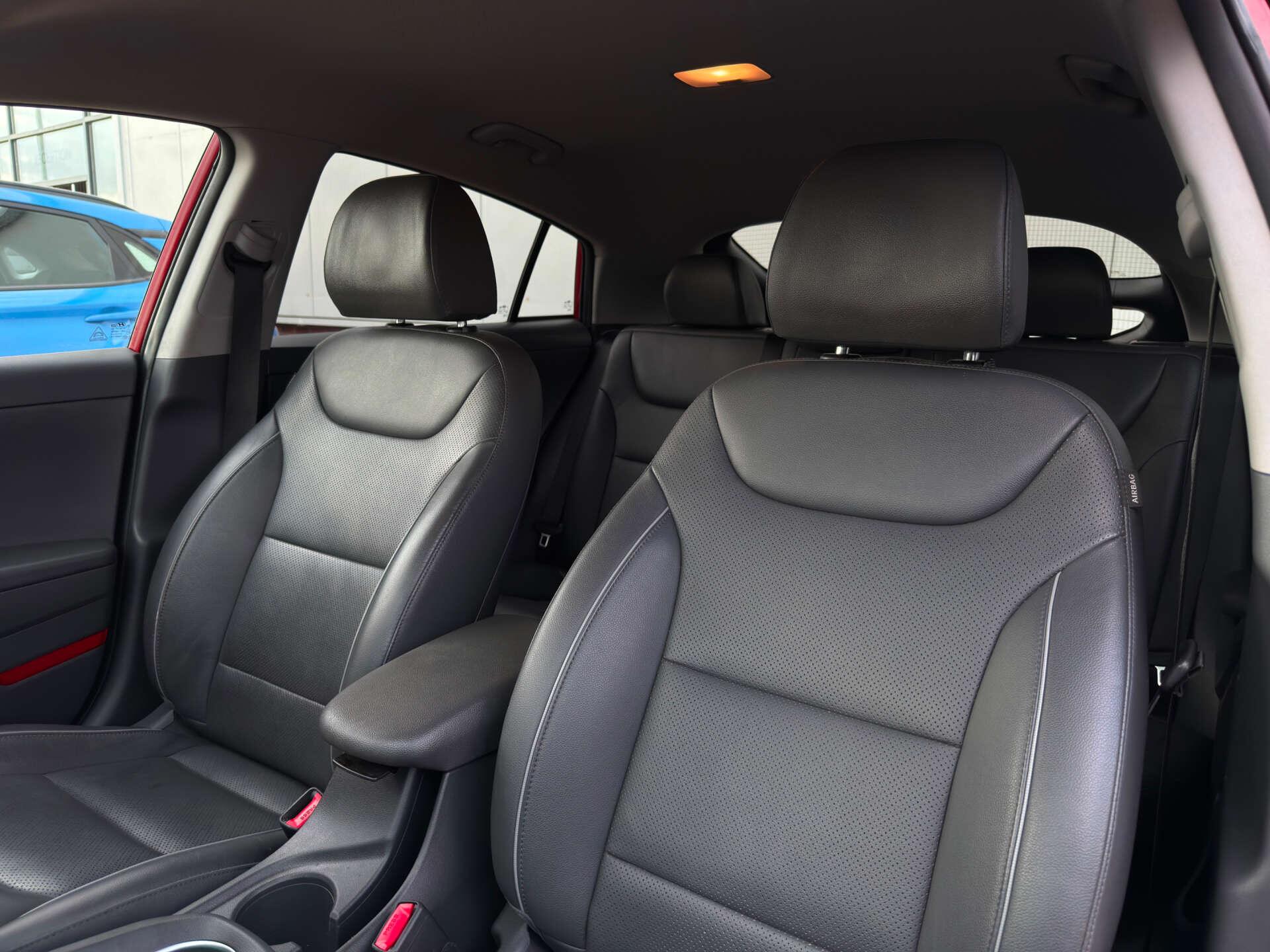 Hyundai Ioniq view 45