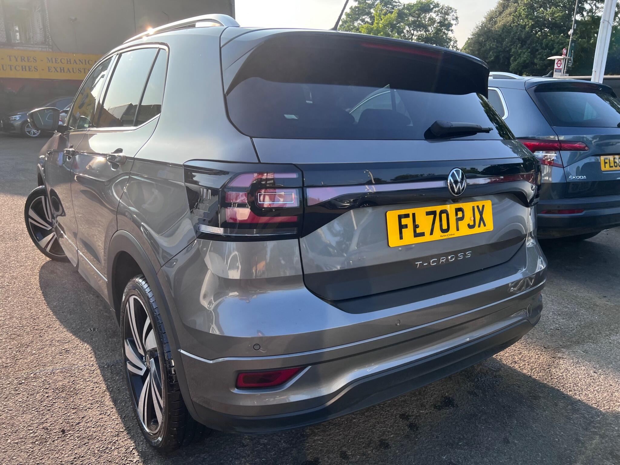 Volkswagen T-Cross view 15