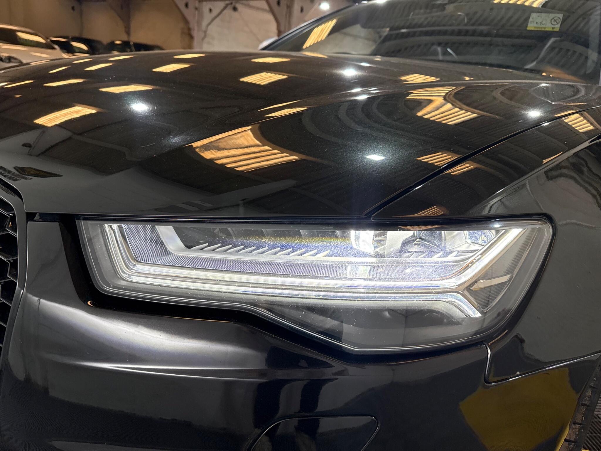 Audi RS6 view 64