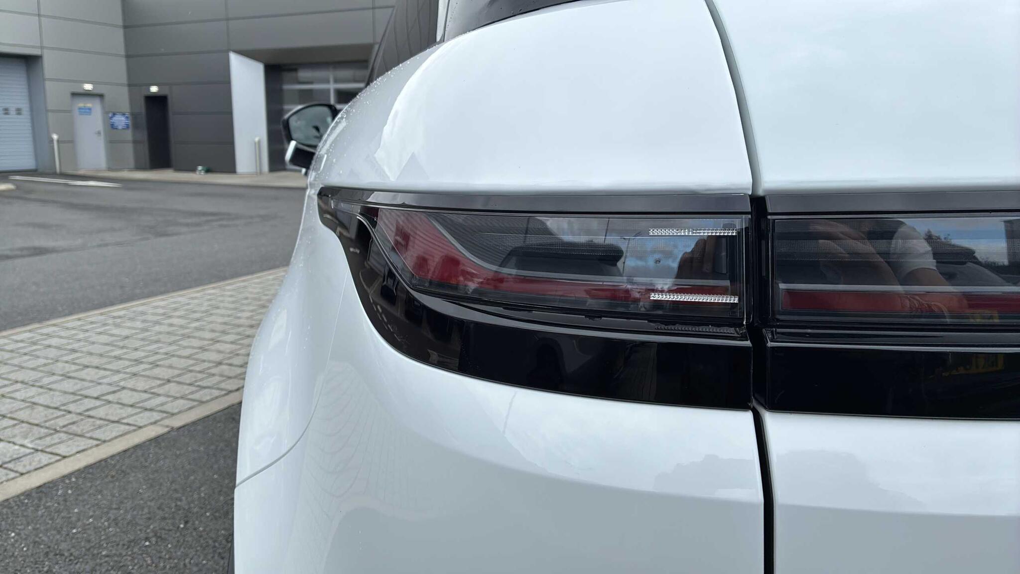 Land Rover Range Rover Evoque view 19