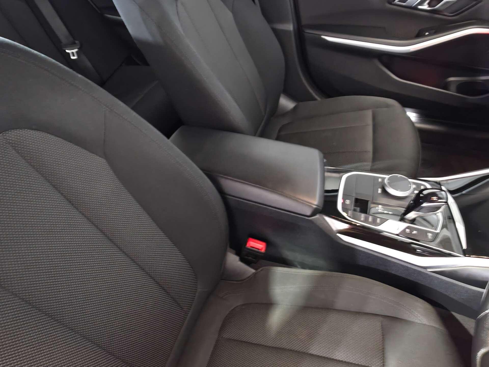 BMW 3 Series view 57