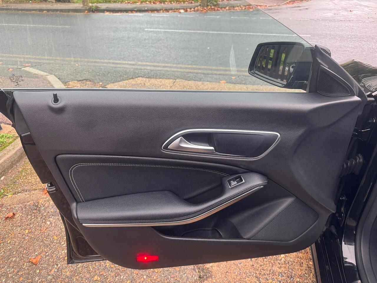 Mercedes-Benz Cla view 36