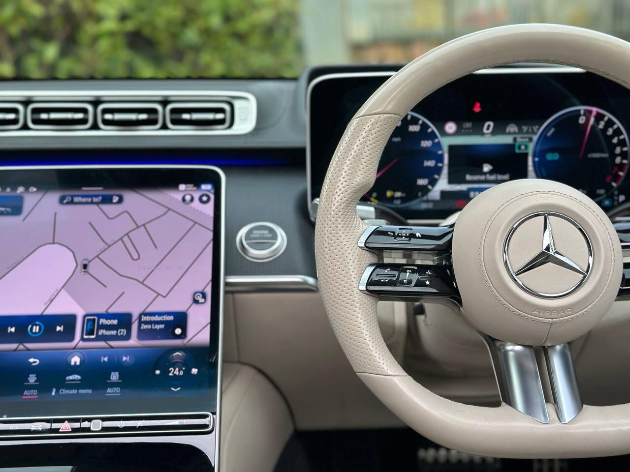 Mercedes-Benz S-Class view 21