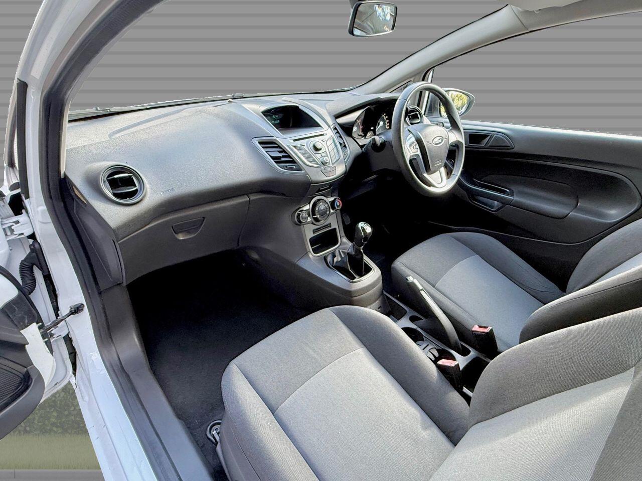 Ford Fiesta view 19