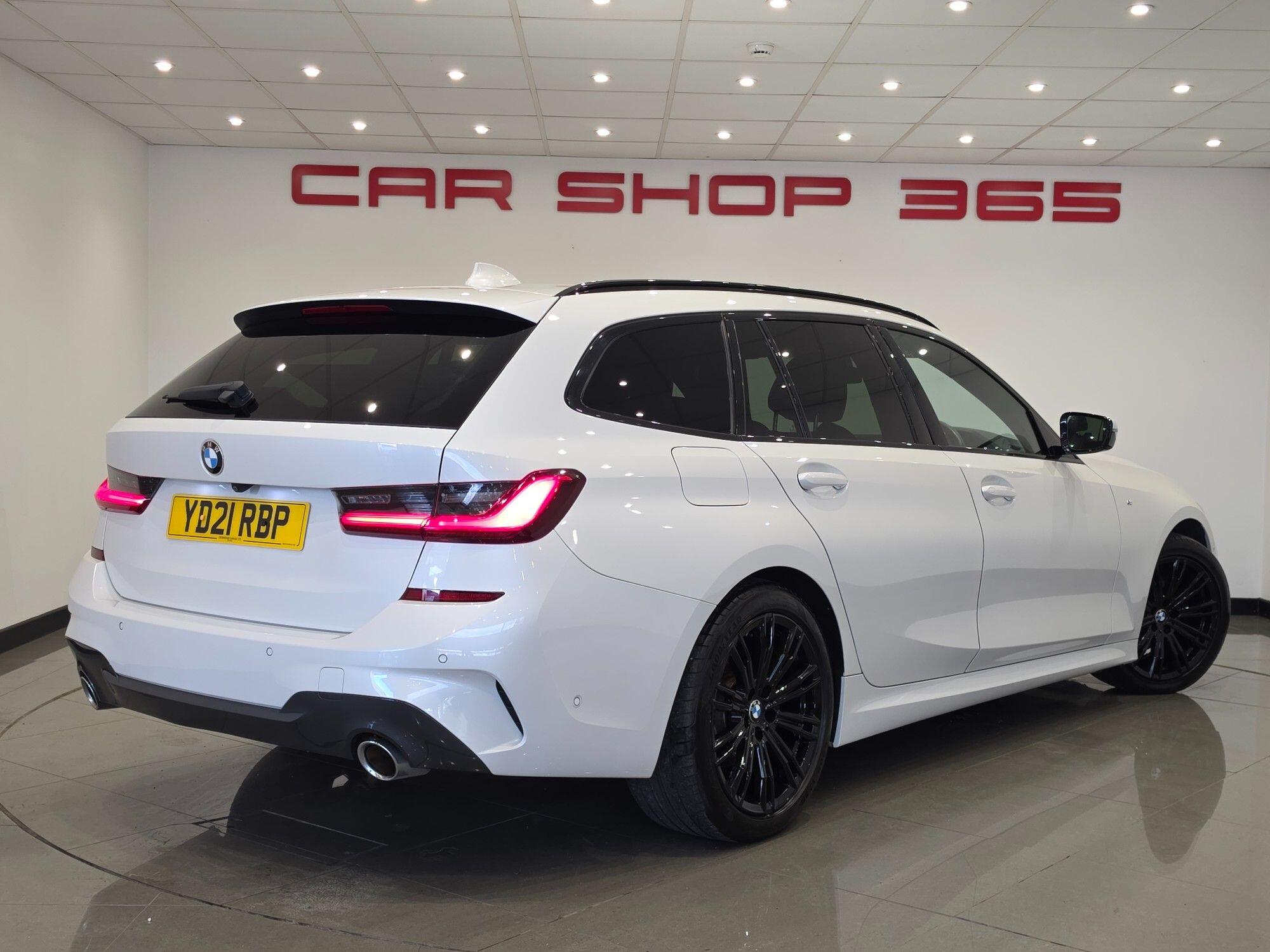 BMW 3 Series view 5