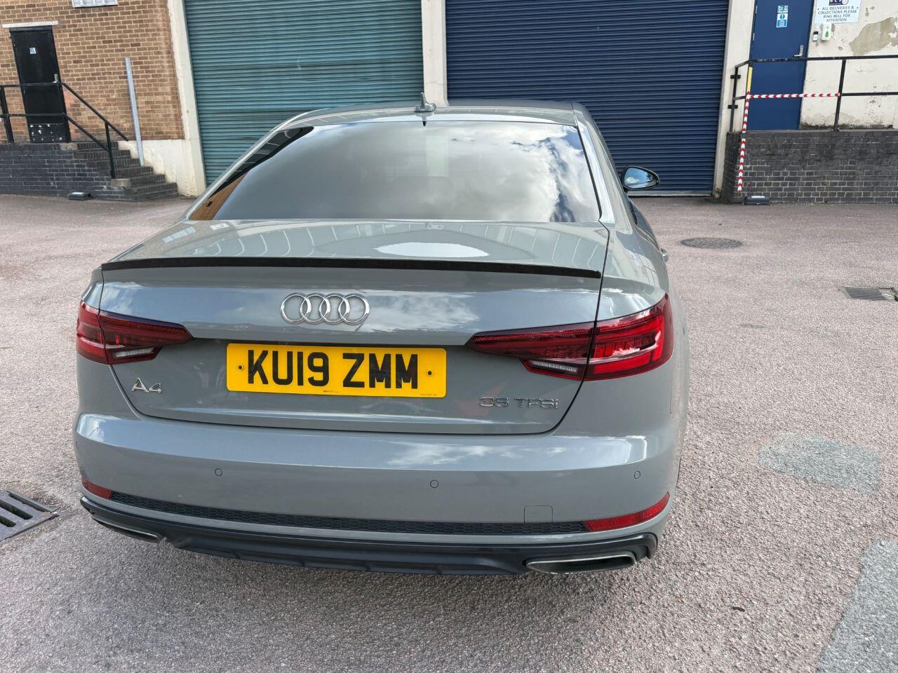Audi A4 view 33