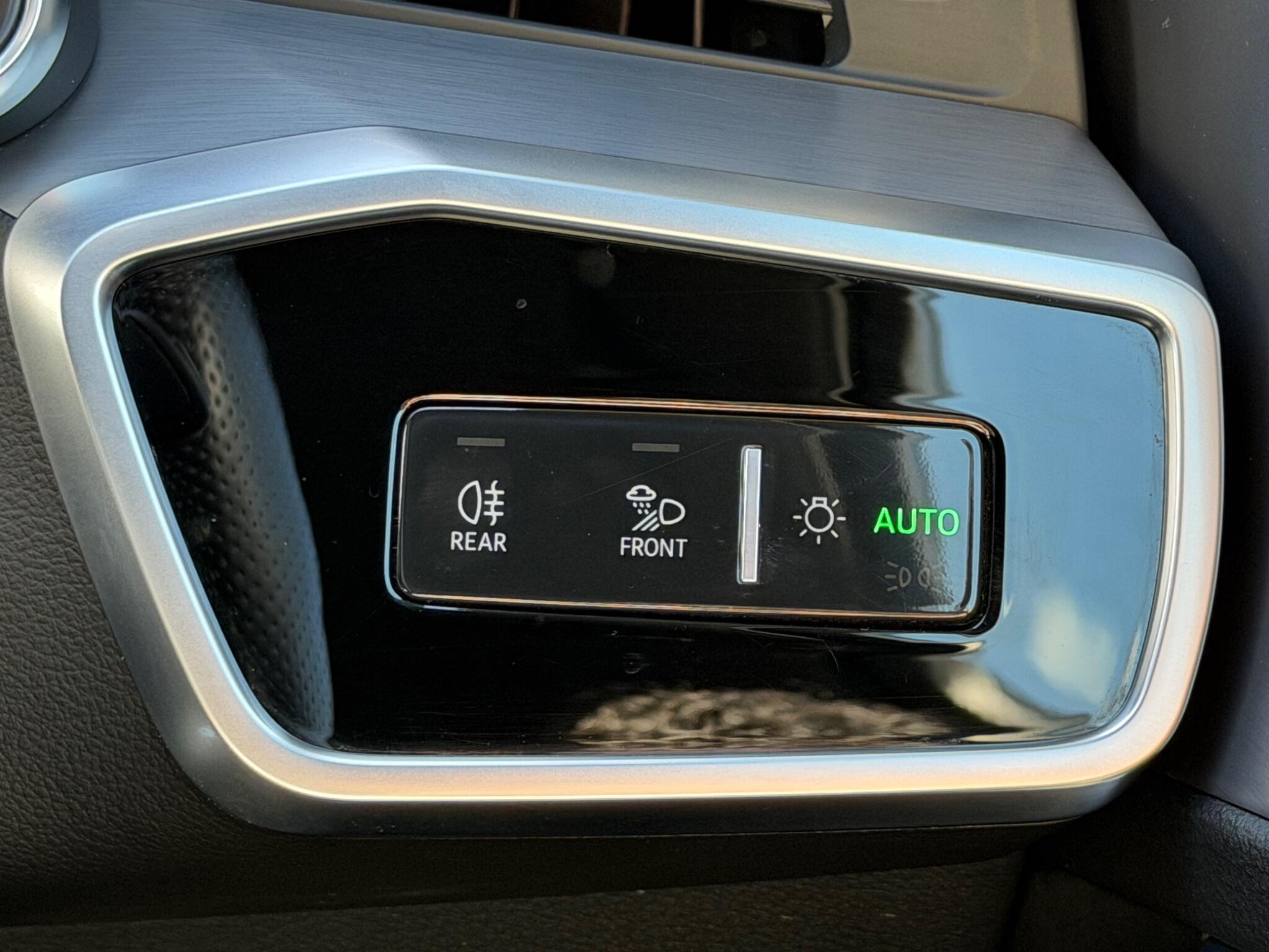 Audi A6 view 45