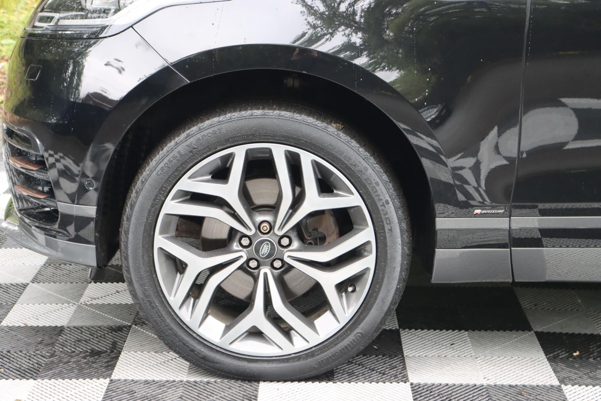 Land Rover Range Rover Velar view 36