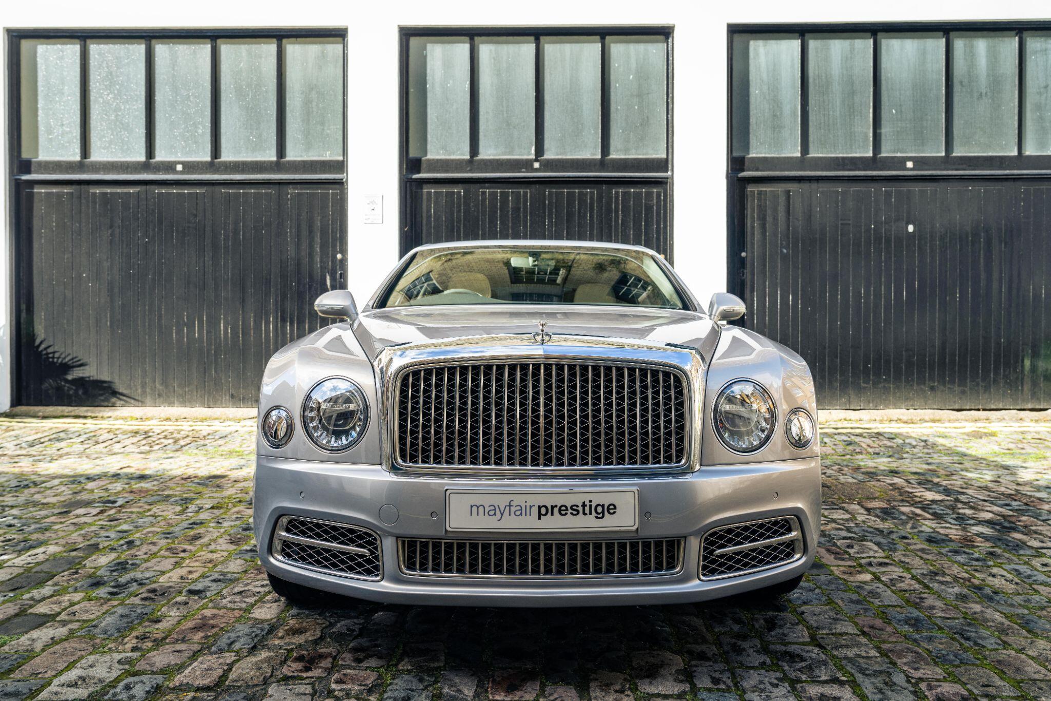 Bentley Mulsanne view 3
