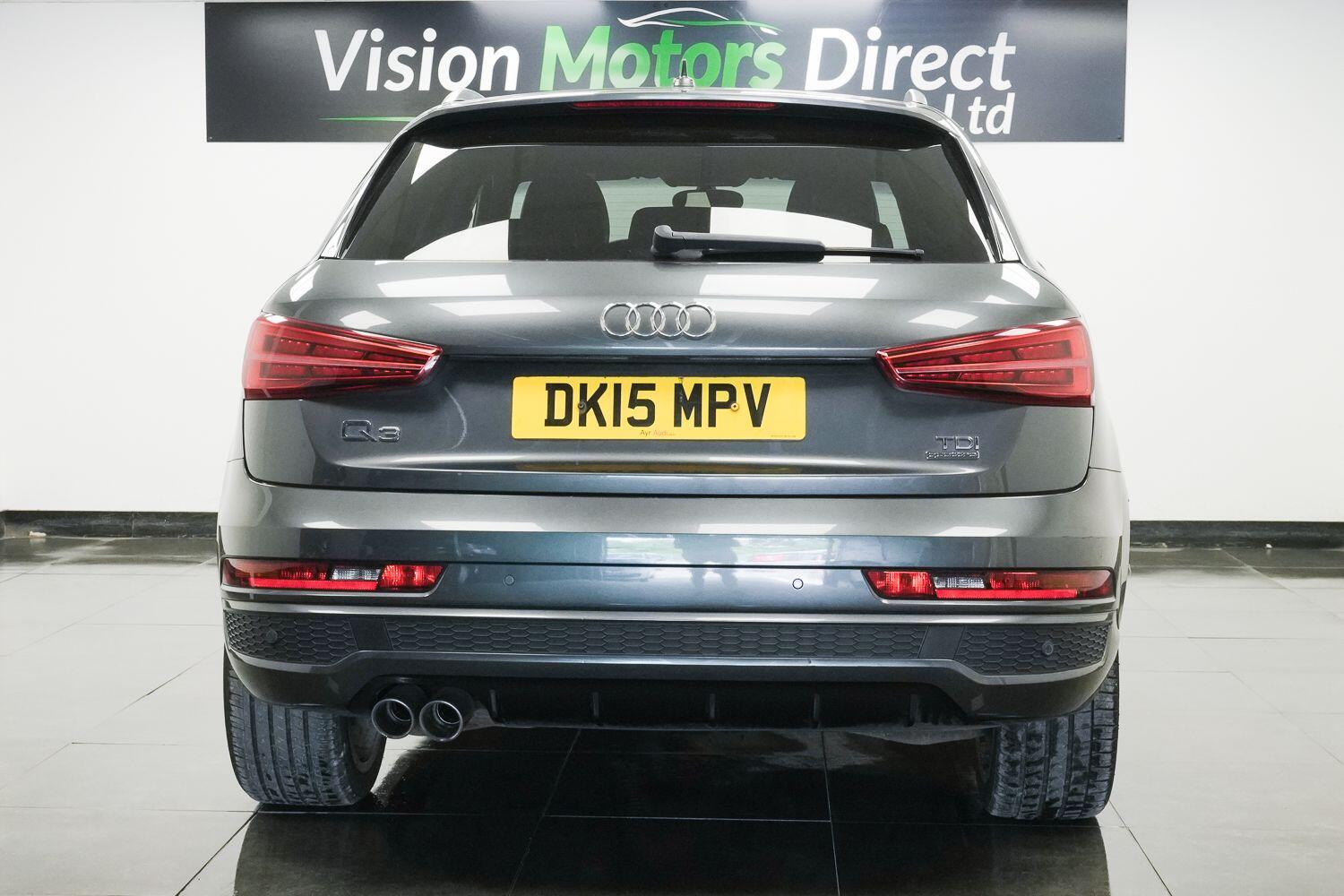 Audi Q3 view 3