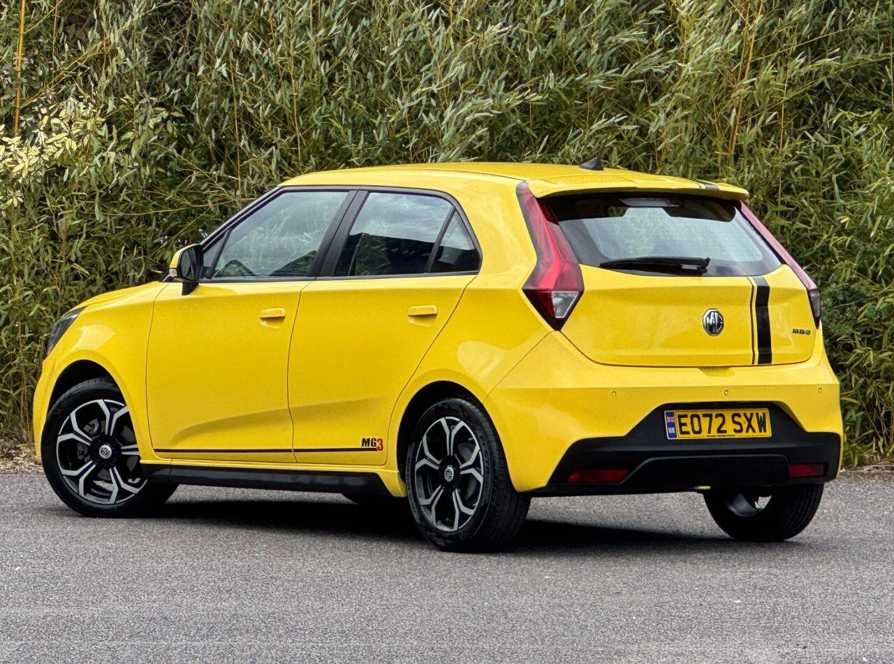 MG MG3 view 2