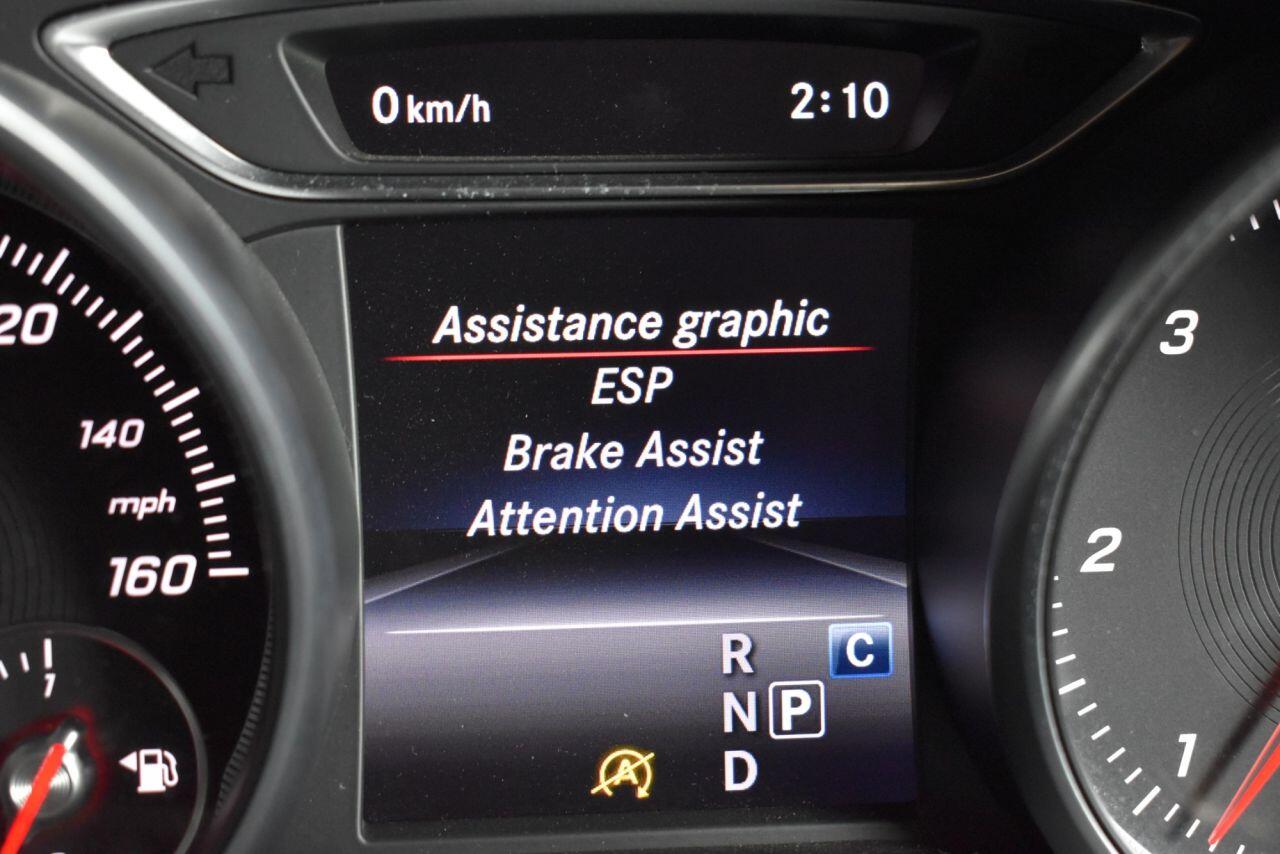 Mercedes-Benz Cla view 4