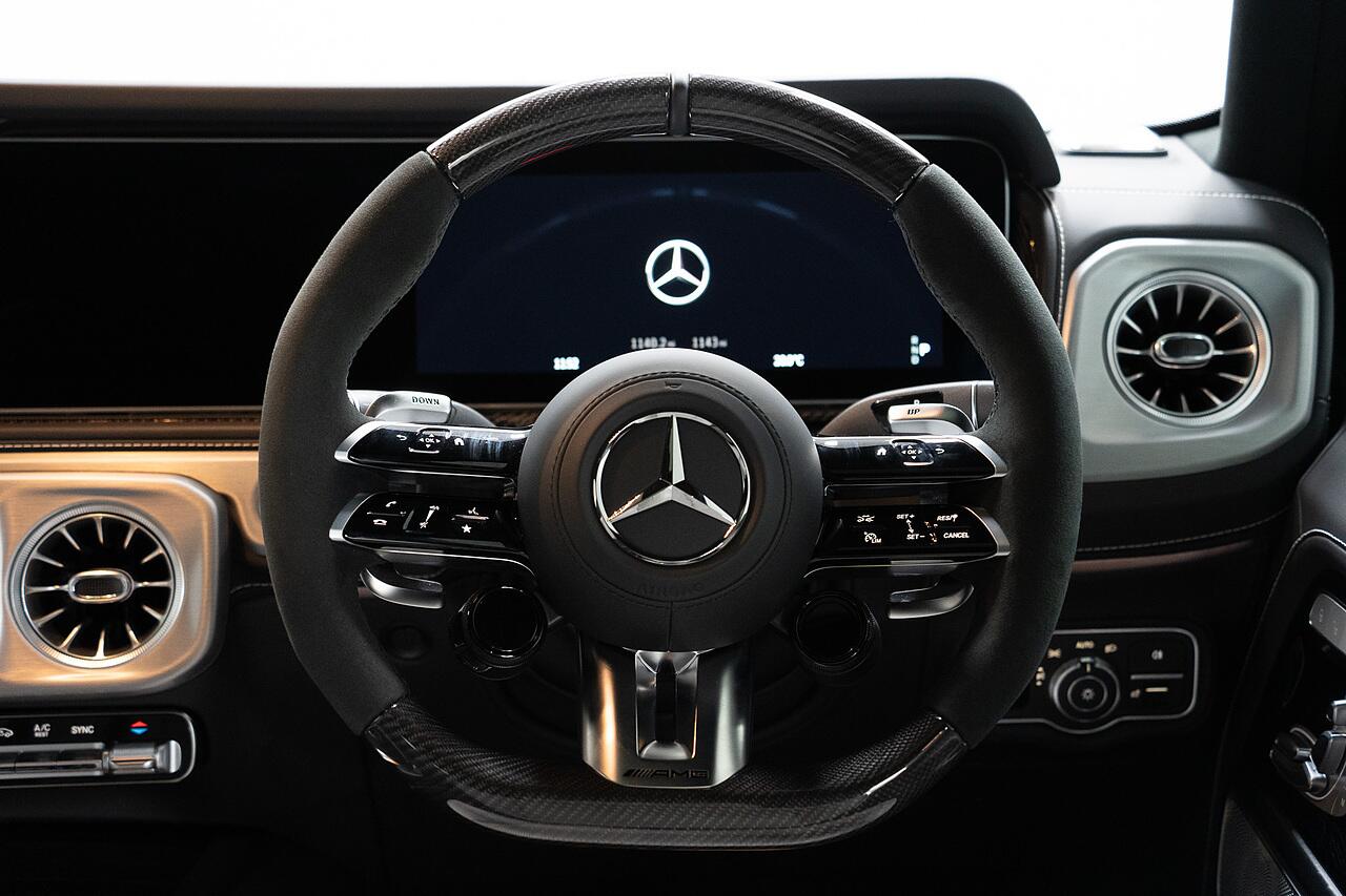 Mercedes-Benz G-Class view 9