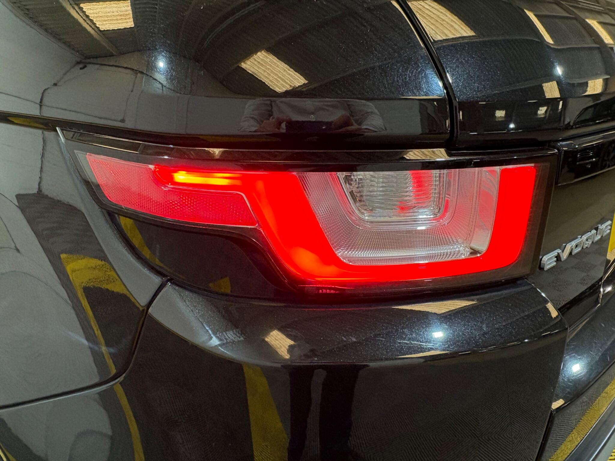 Land Rover Range Rover Evoque view 86