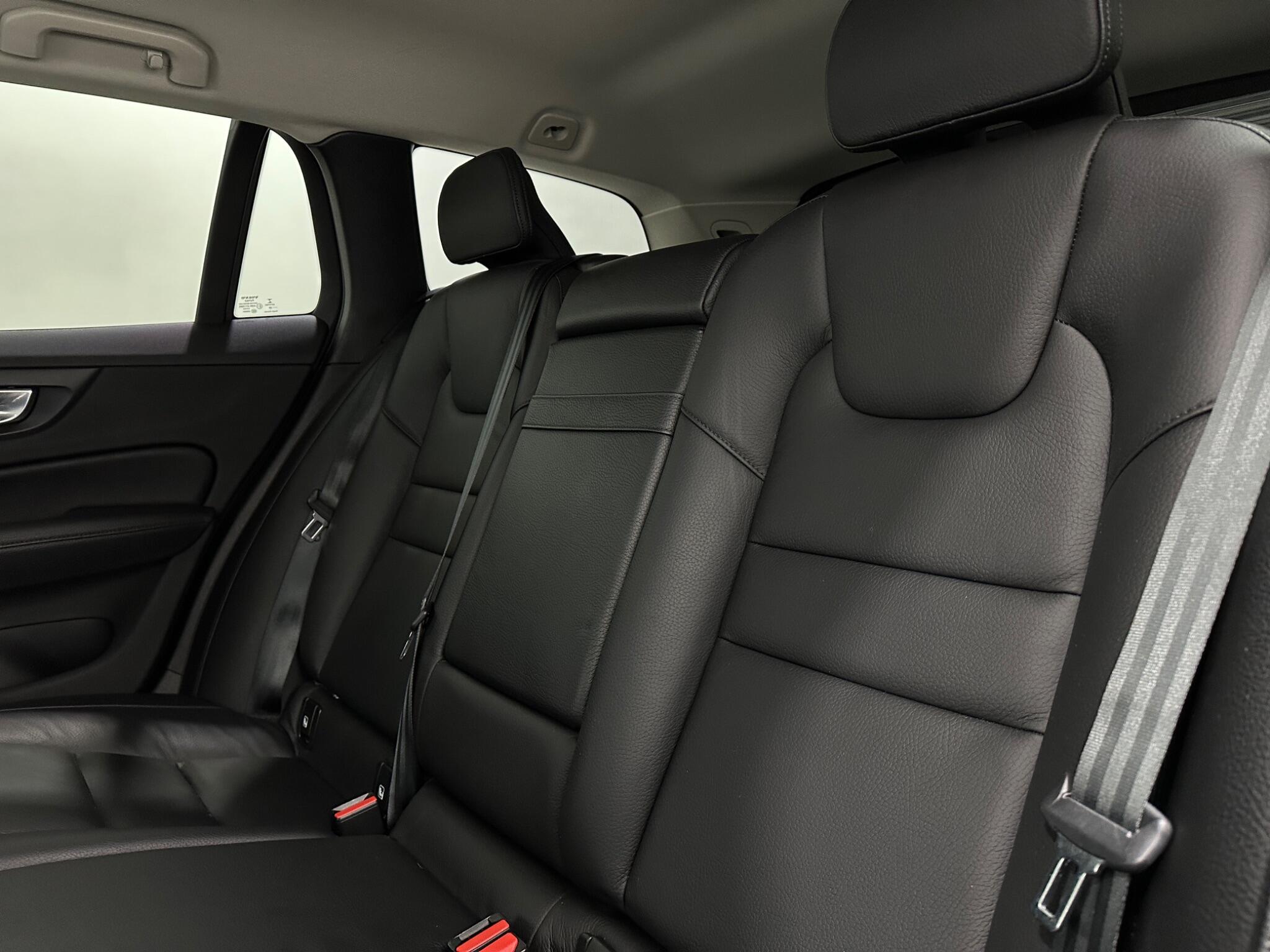 Volvo V60 view 39