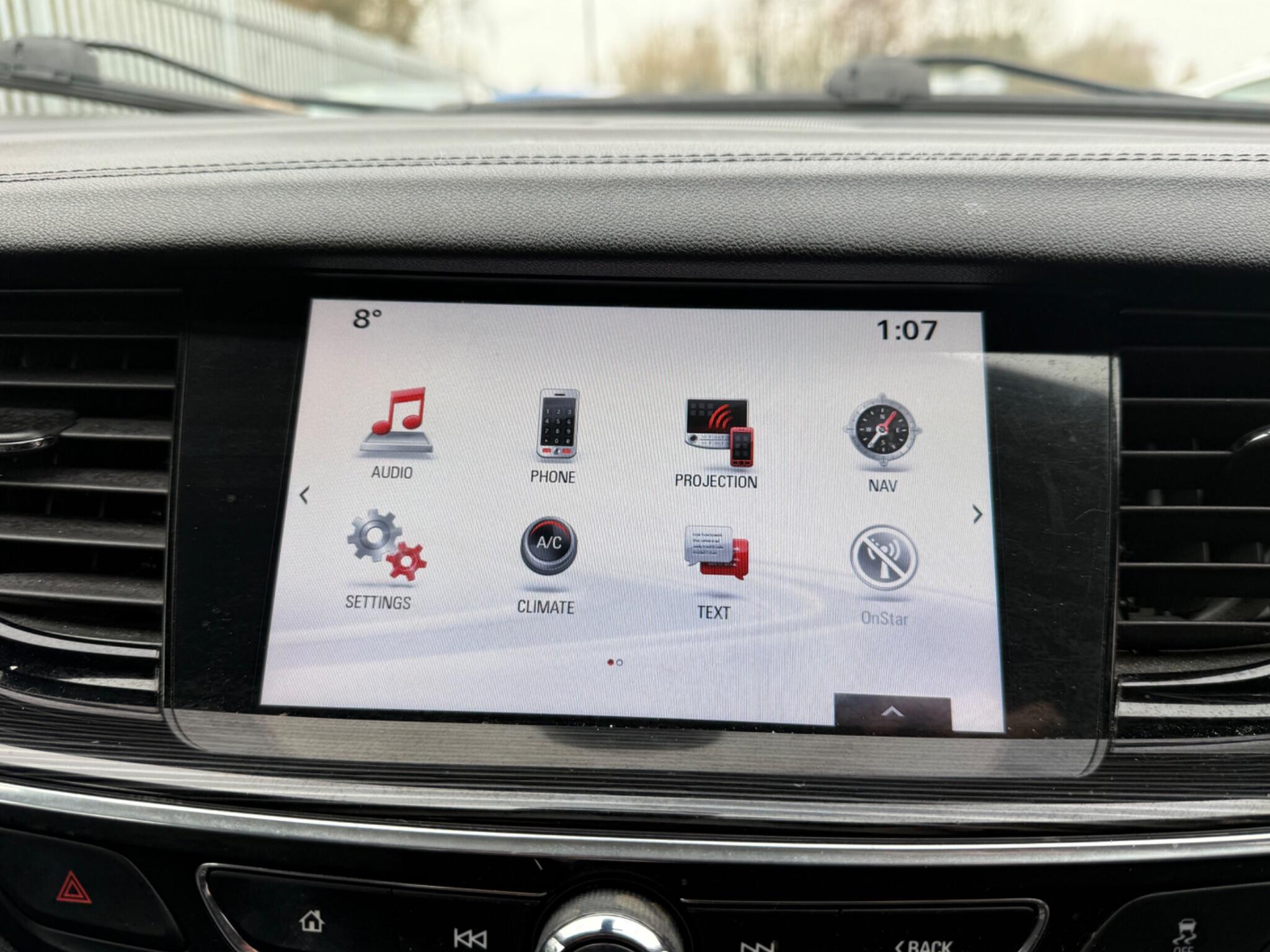 2017 Vauxhall Insignia image 14