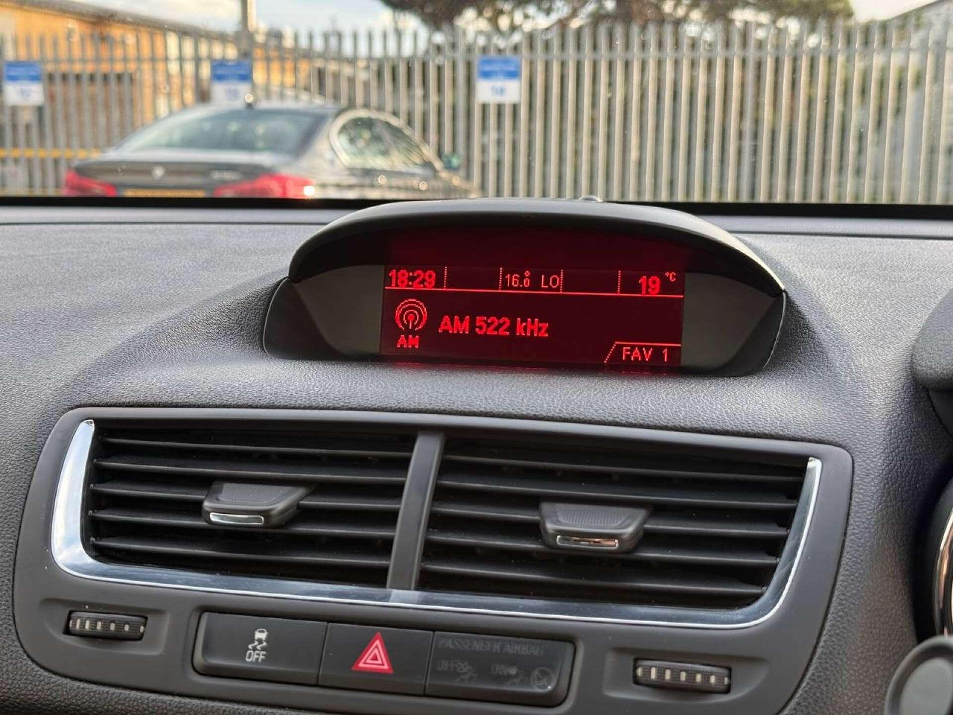 Vauxhall Mokka view 63