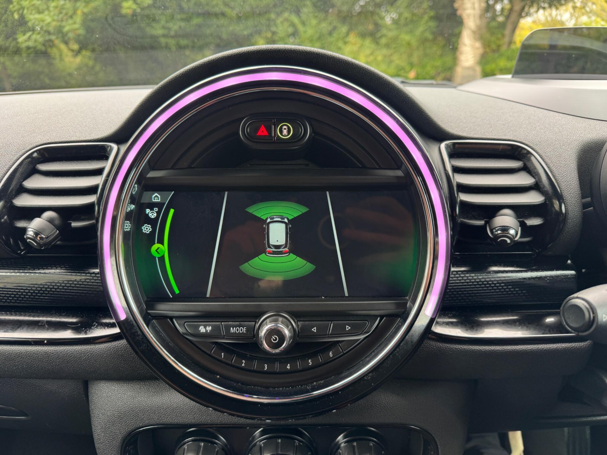 Mini Clubman view 70