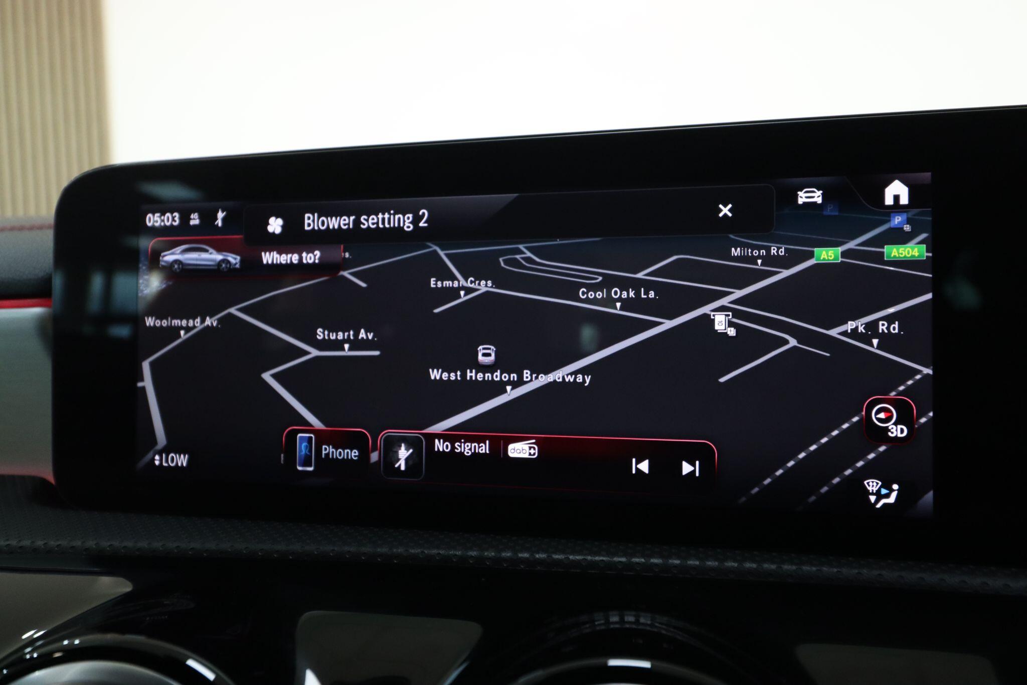 Mercedes-Benz Cla view 24