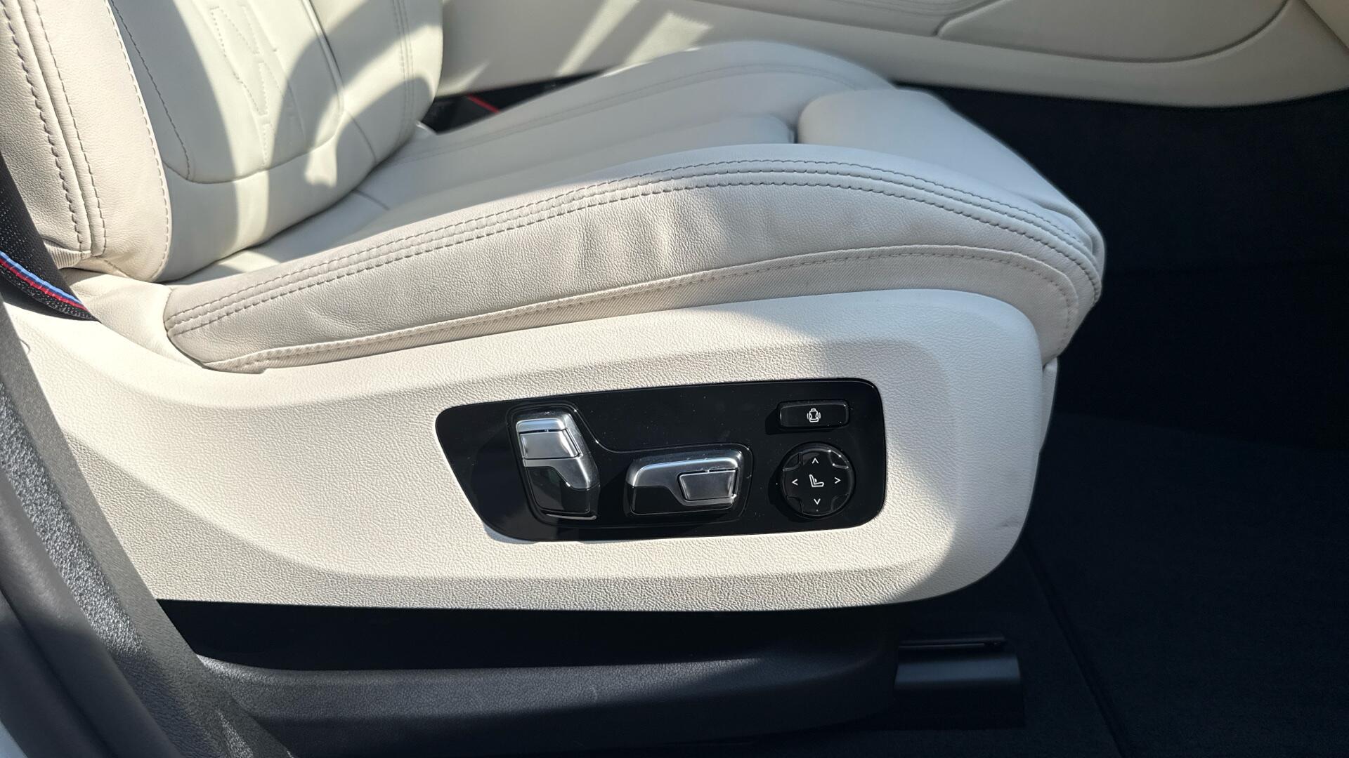 BMW X6 view 31