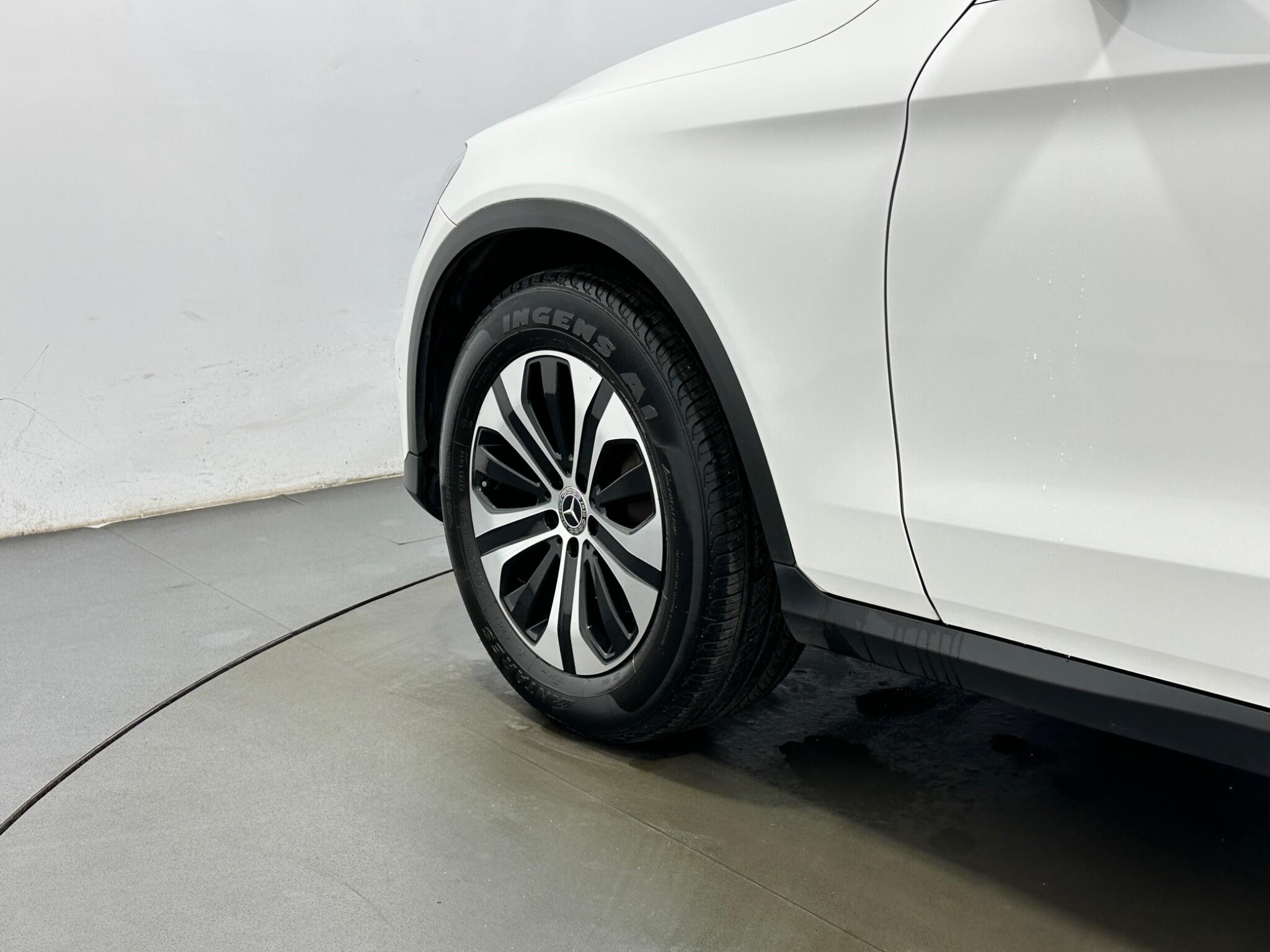 Mercedes-Benz GLC view 51