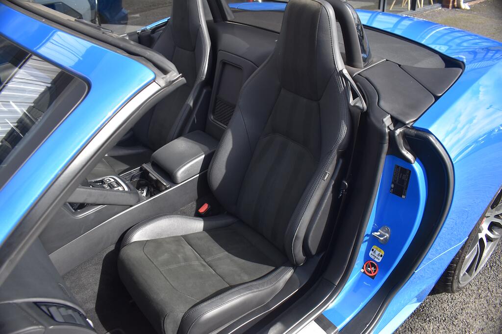 Jaguar F-Type view 32