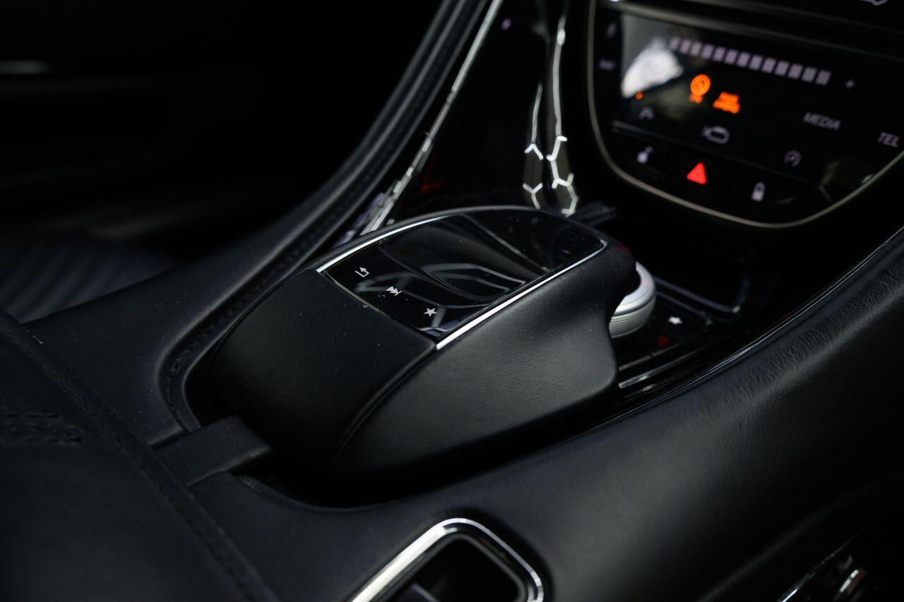 Aston Martin DB11 view 55